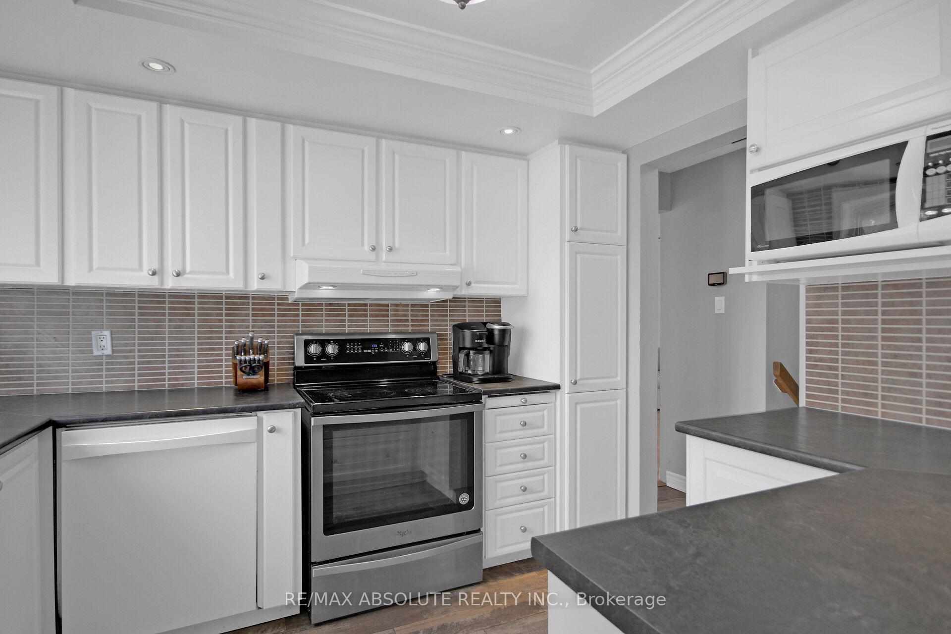 Photo 22 of 109 Tripp Crescent, Ottawa, Barrhaven - Pheasant Run — HOMEH