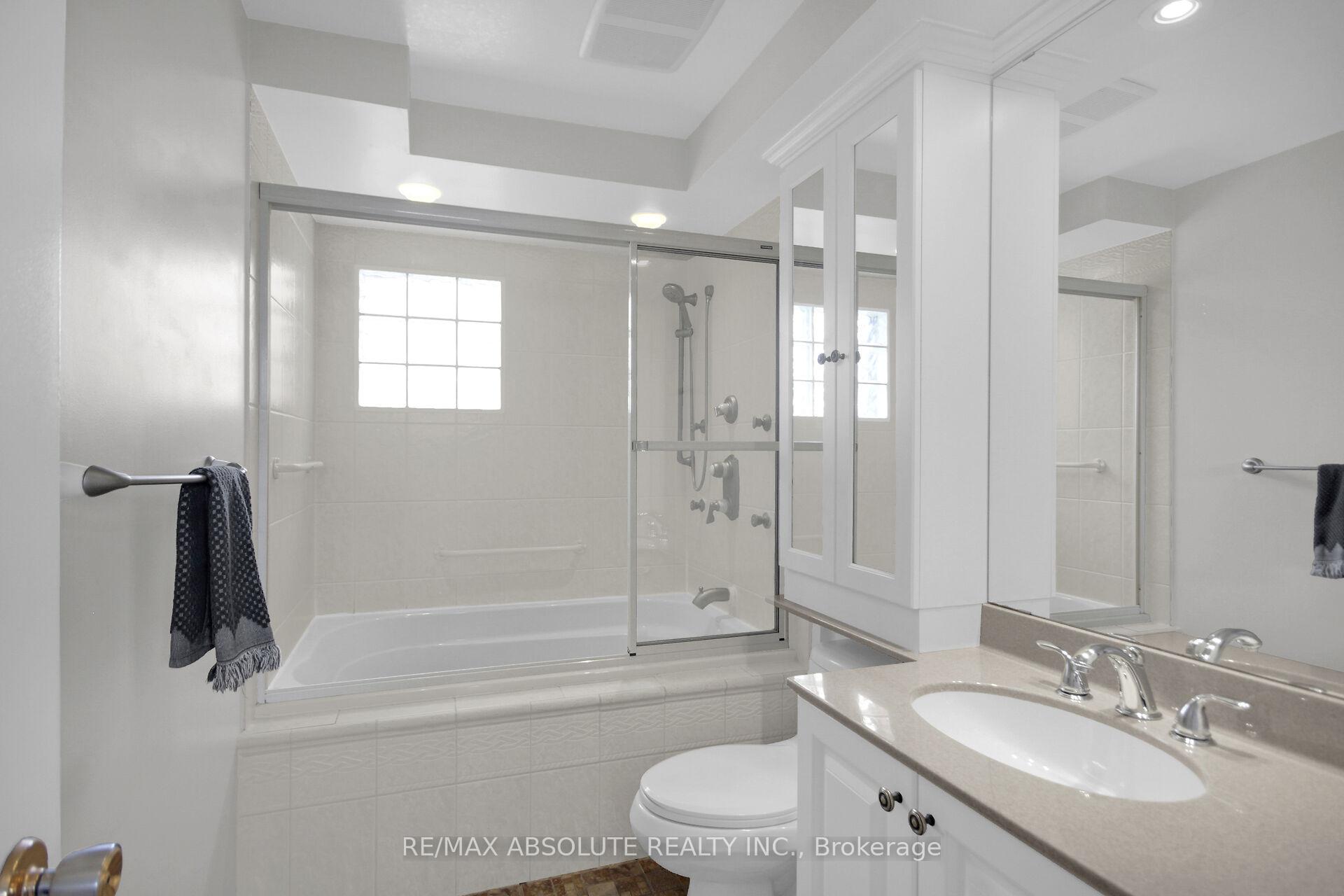 Photo 32 of 109 Tripp Crescent, Ottawa, Barrhaven - Pheasant Run — HOMEH