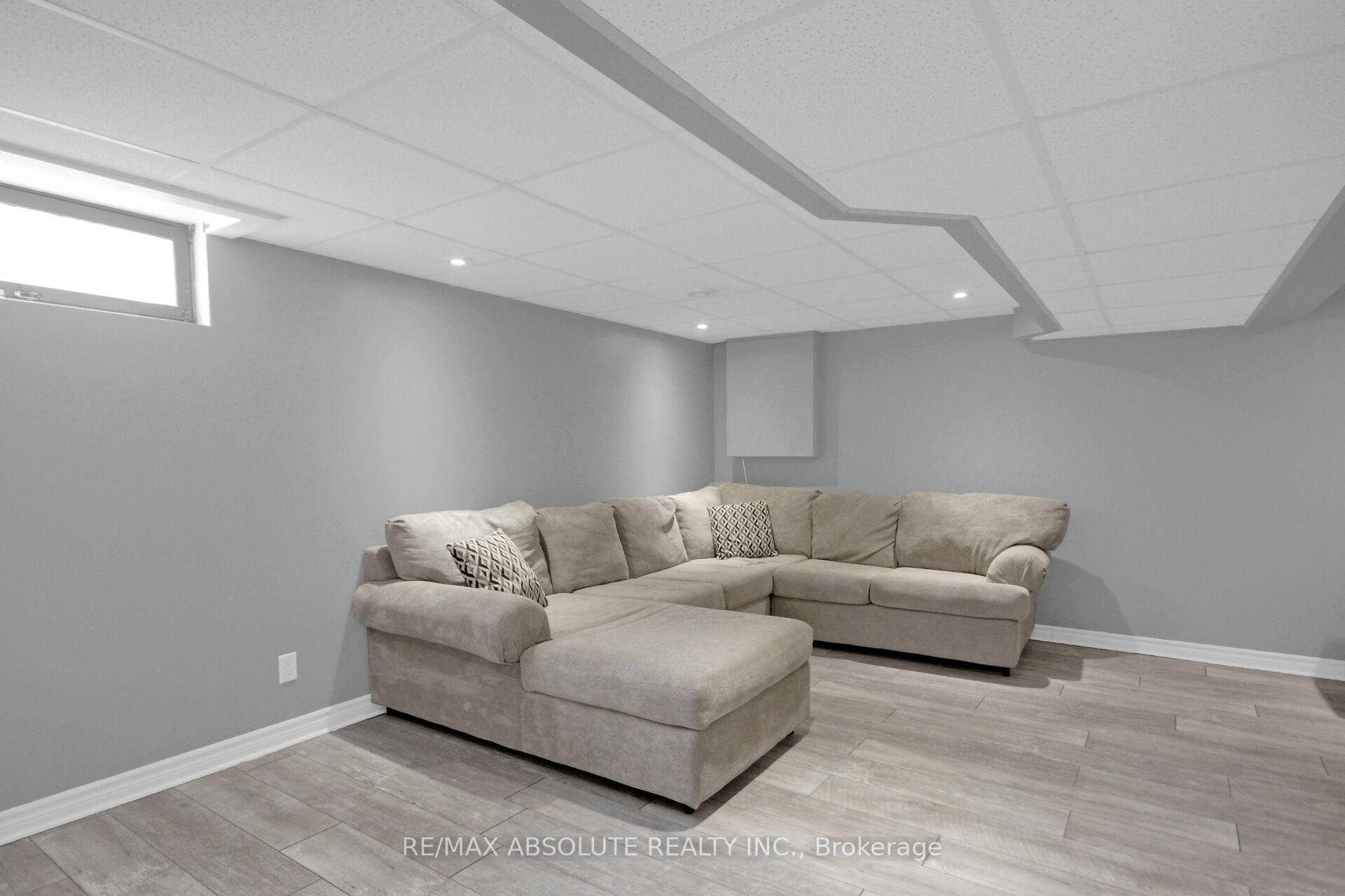Photo 37 of 109 Tripp Crescent, Ottawa, Barrhaven - Pheasant Run — HOMEH