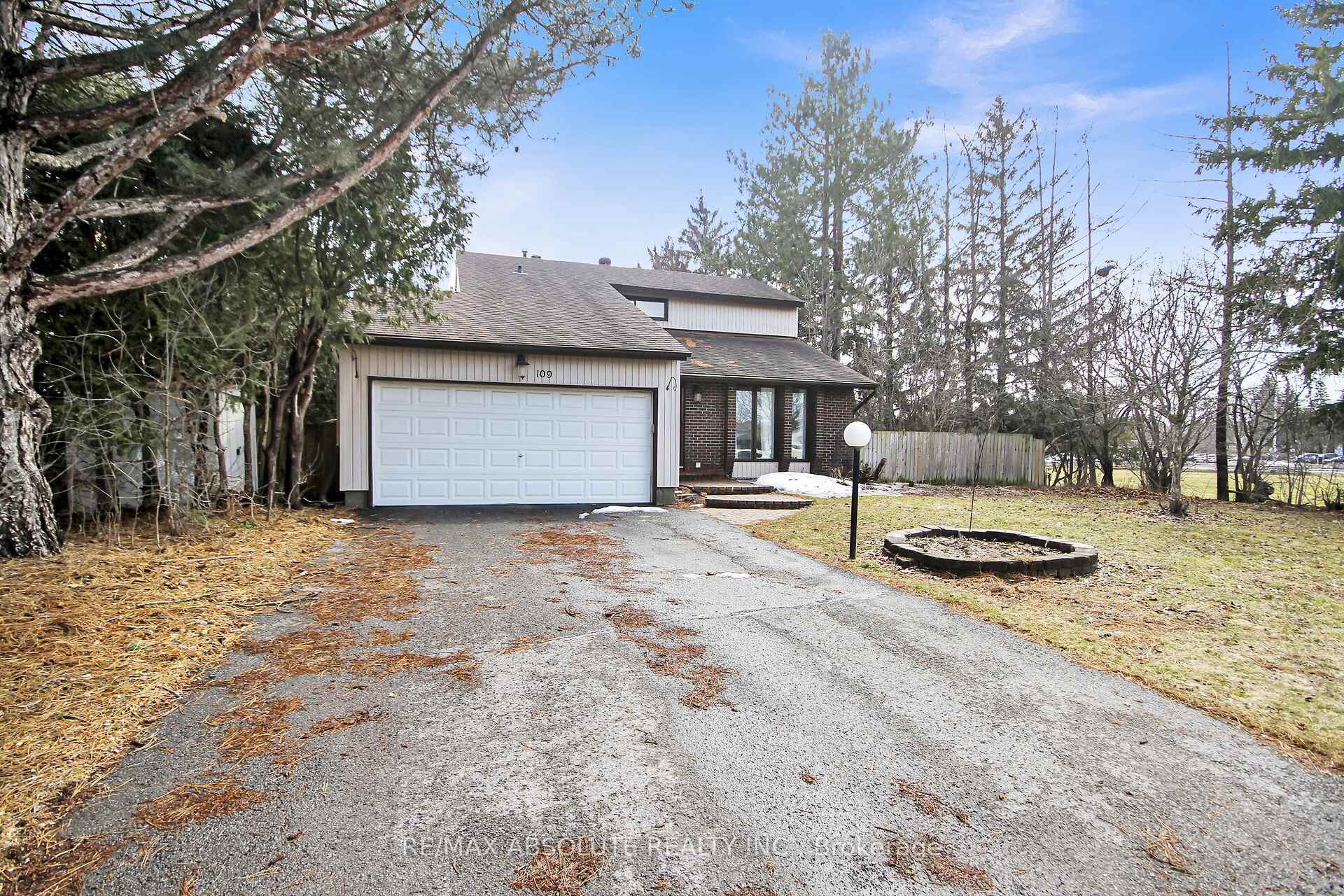 Photo 48 of 109 Tripp Crescent, Ottawa, Barrhaven - Pheasant Run — HOMEH