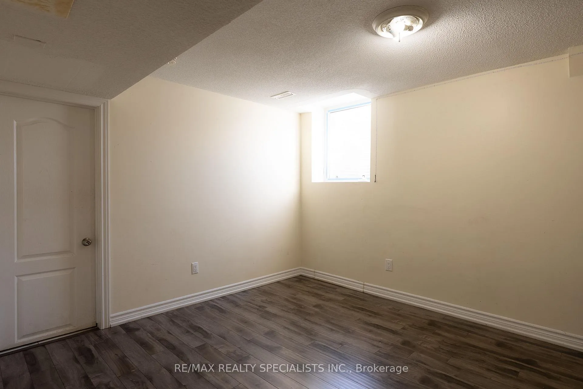 Photo 4 of 36 Rattlesnake Road, Brampton, Sandringham-Wellington — HOMEH