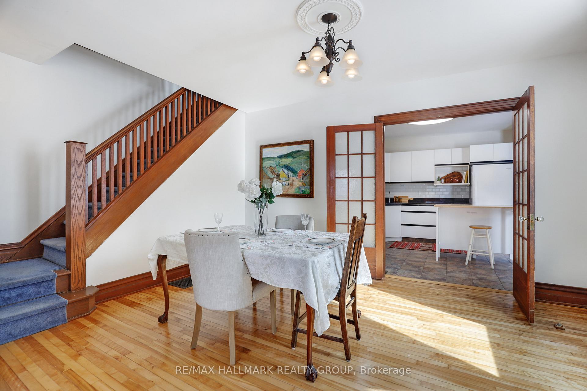 Photo 10 of 561 Edison Avenue, Ottawa, McKellar/Highland — HOMEH