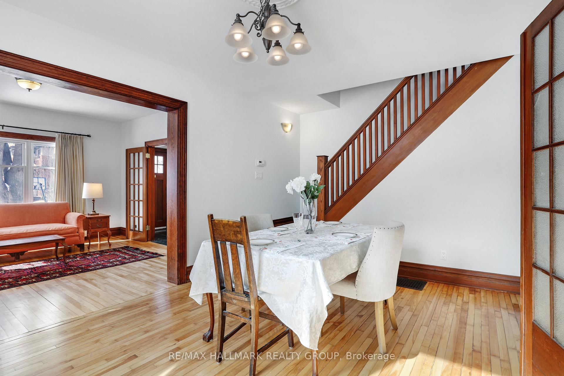 Photo 9 of 561 Edison Avenue, Ottawa, McKellar/Highland — HOMEH