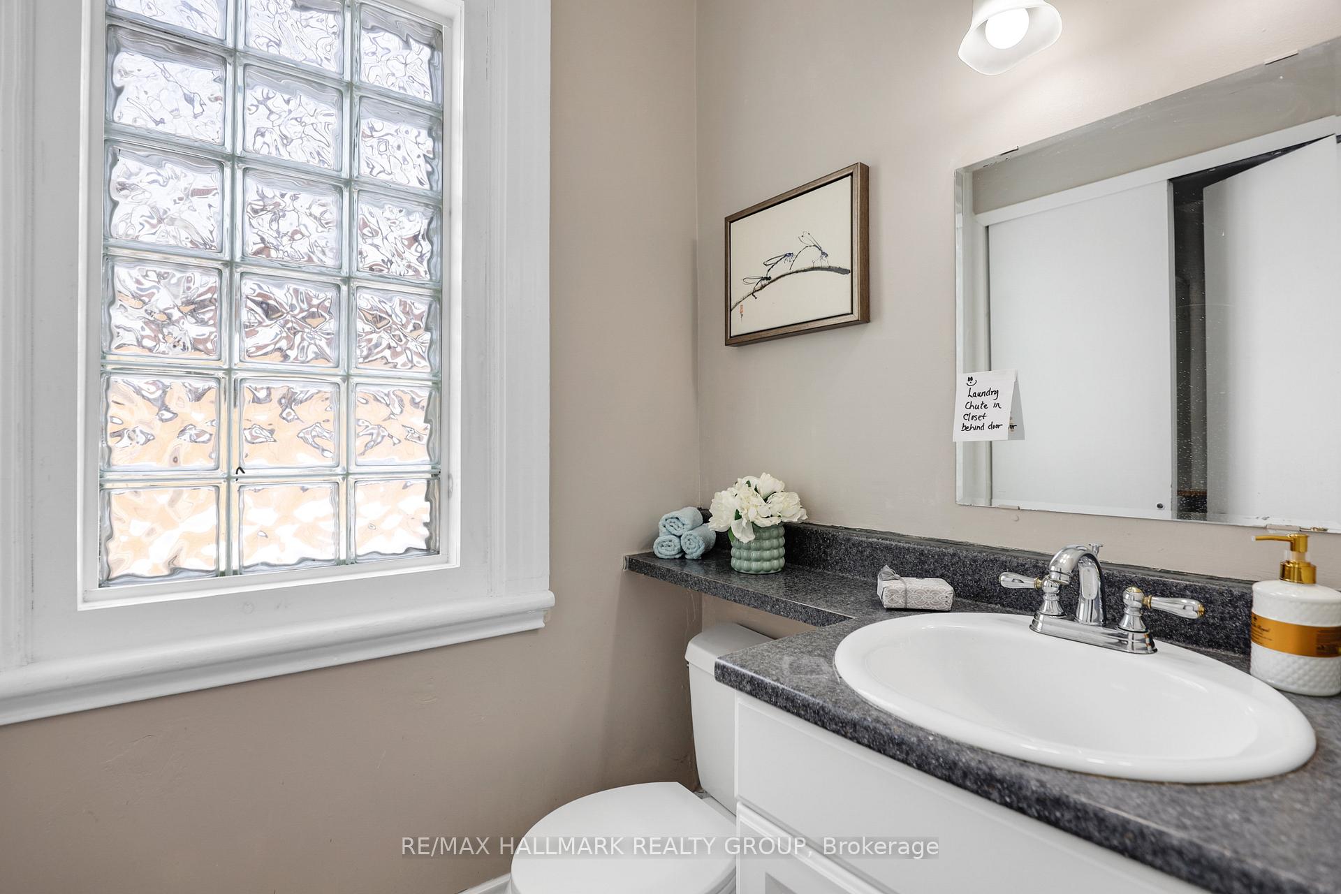 Photo 27 of 561 Edison Avenue, Ottawa, McKellar/Highland — HOMEH