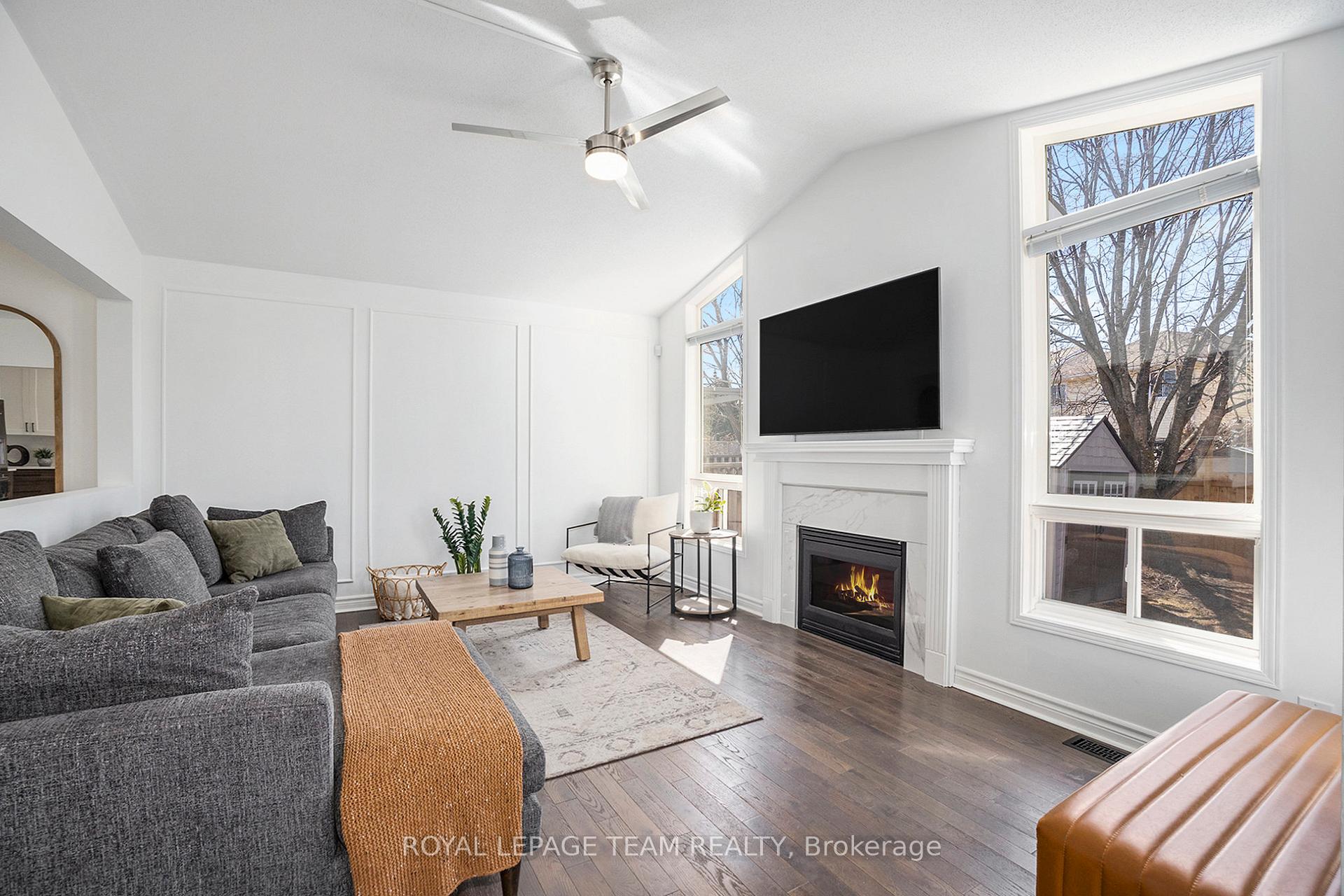 Photo 10 of 28 Nakota Way, Ottawa, Barrhaven - Longfields — HOMEH
