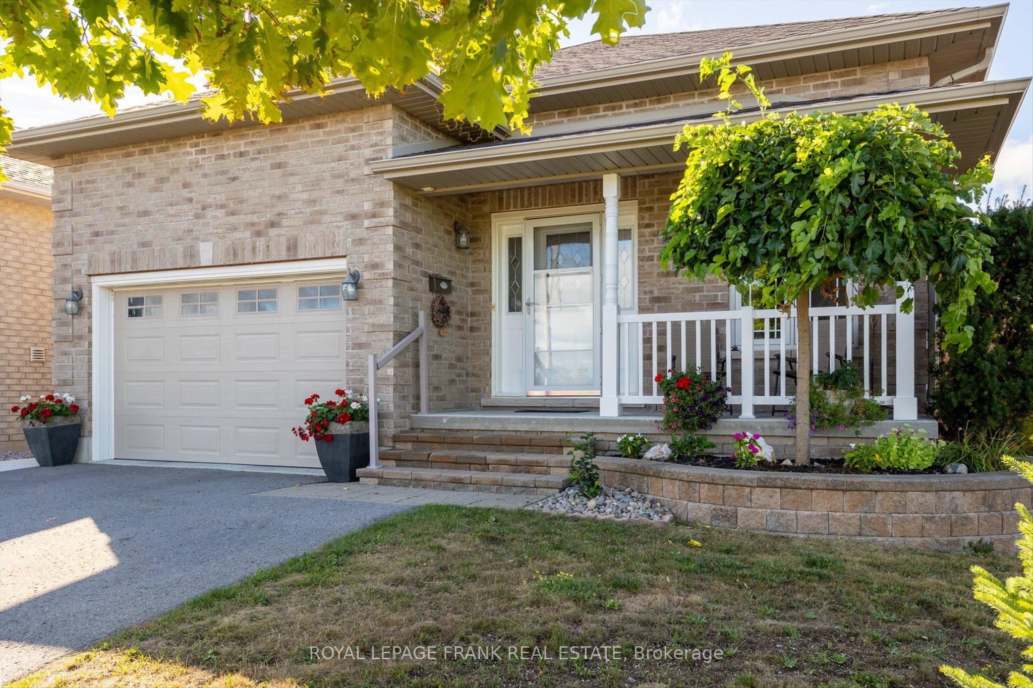 Photo 48 of 1542 Ireland Drive, Peterborough, Monaghan Ward 2 — HOMEH