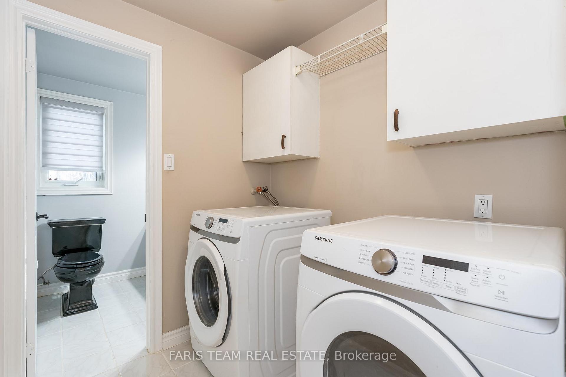 Photo 11 of 22 Keats Drive, Barrie, Letitia Heights — HOMEH