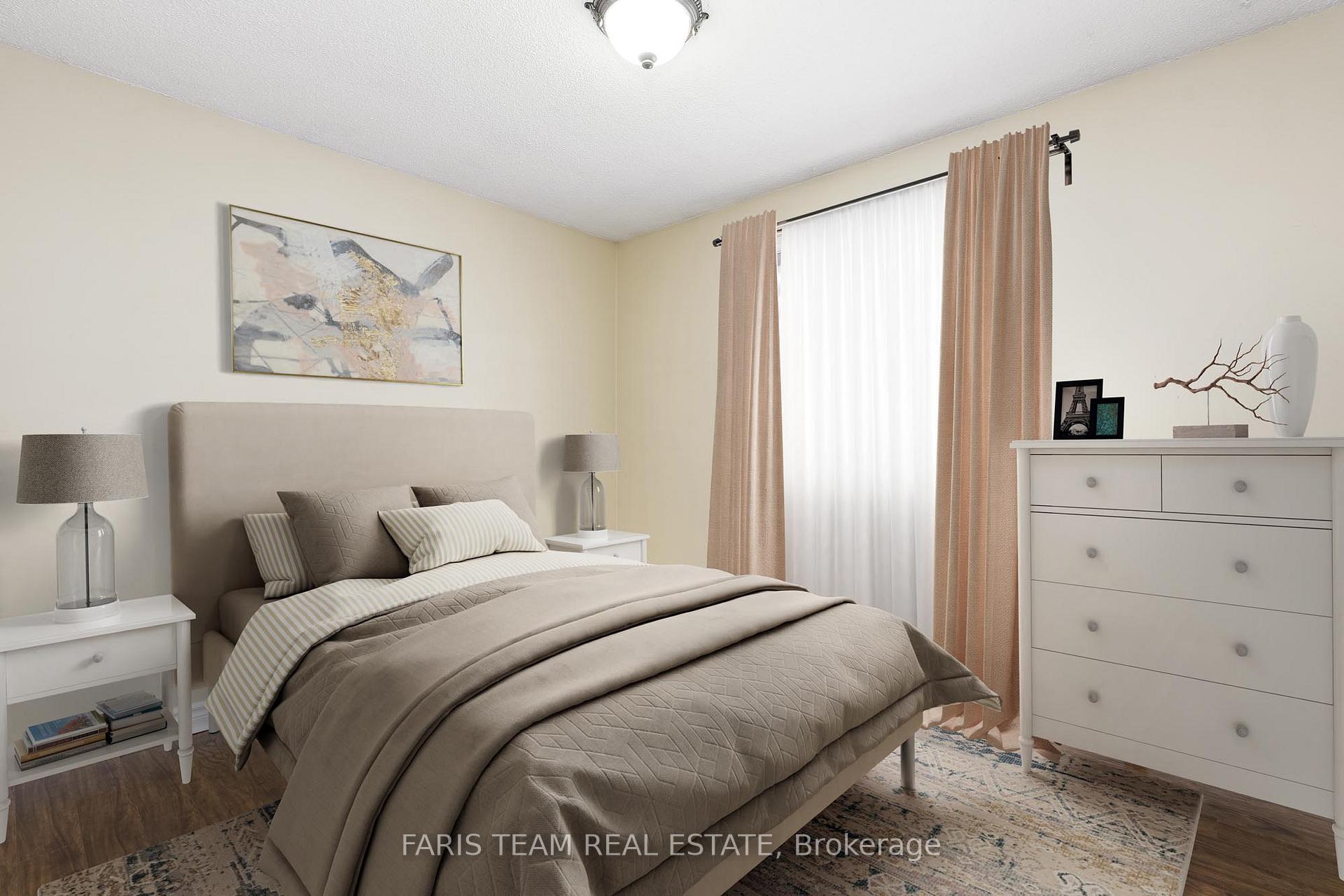 Photo 17 of 22 Keats Drive, Barrie, Letitia Heights — HOMEH