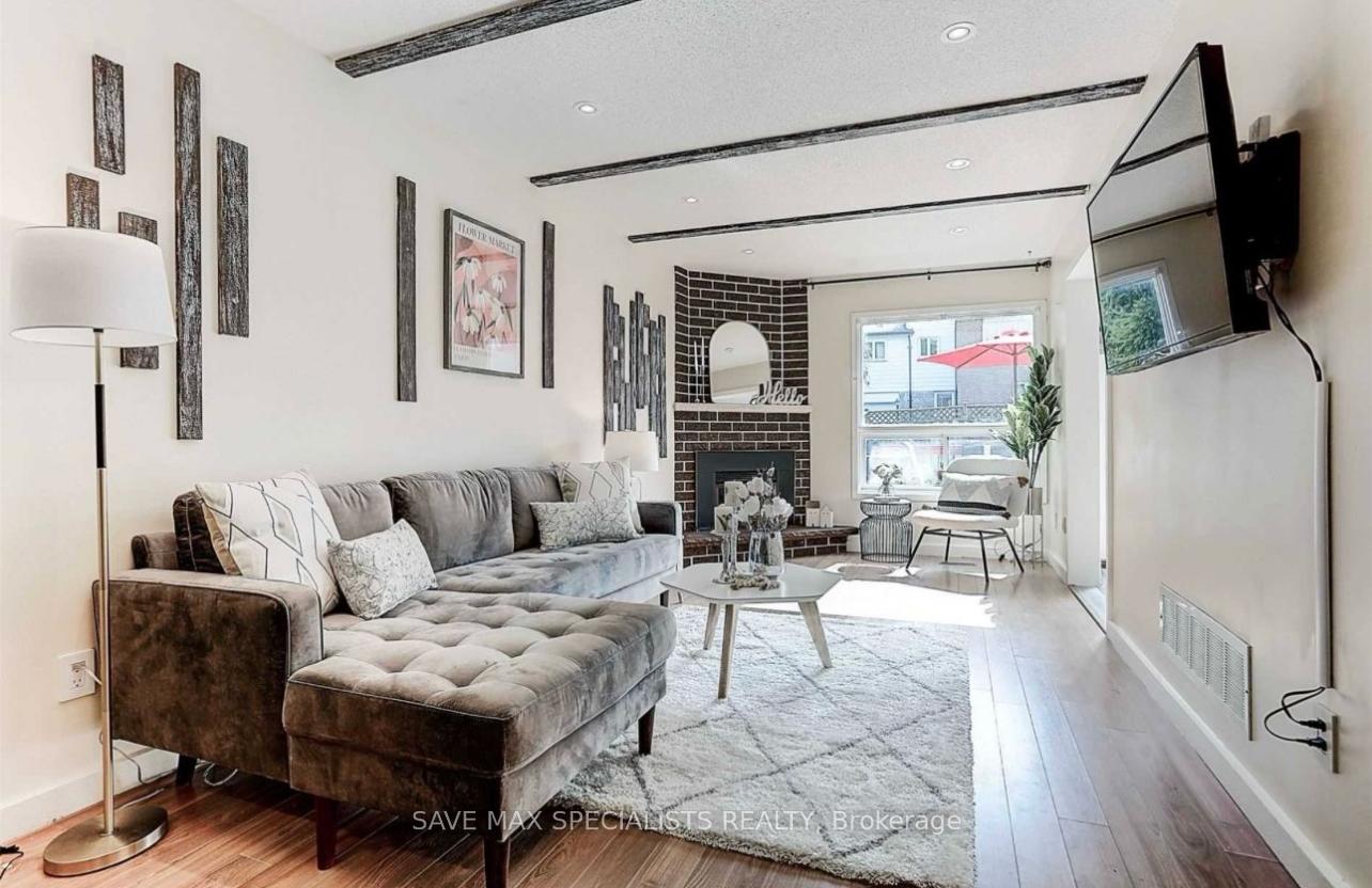 Photo 2 of 24 Cypress Court, Aurora, Hills of St Andrew — HOMEH