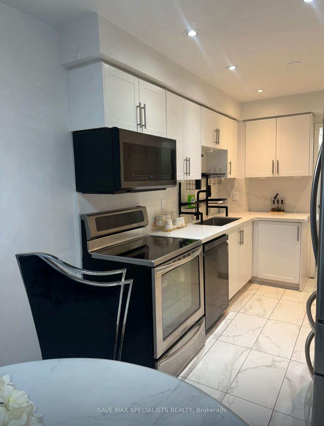 Photo 9 of 24 Cypress Court, Aurora, Hills of St Andrew — HOMEH