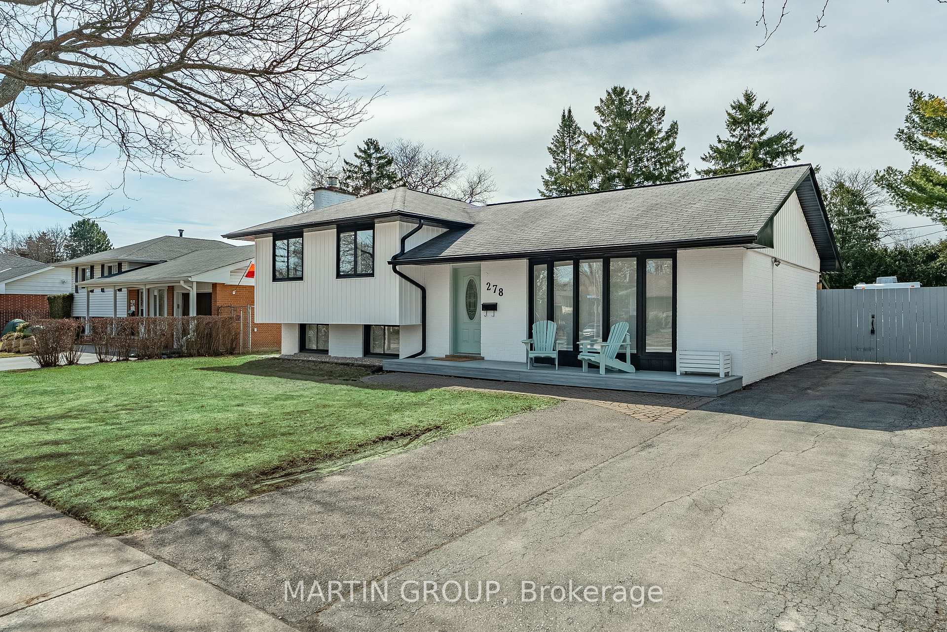 Photo 2 of 278 White Pines Drive, Burlington, Appleby — HOMEH