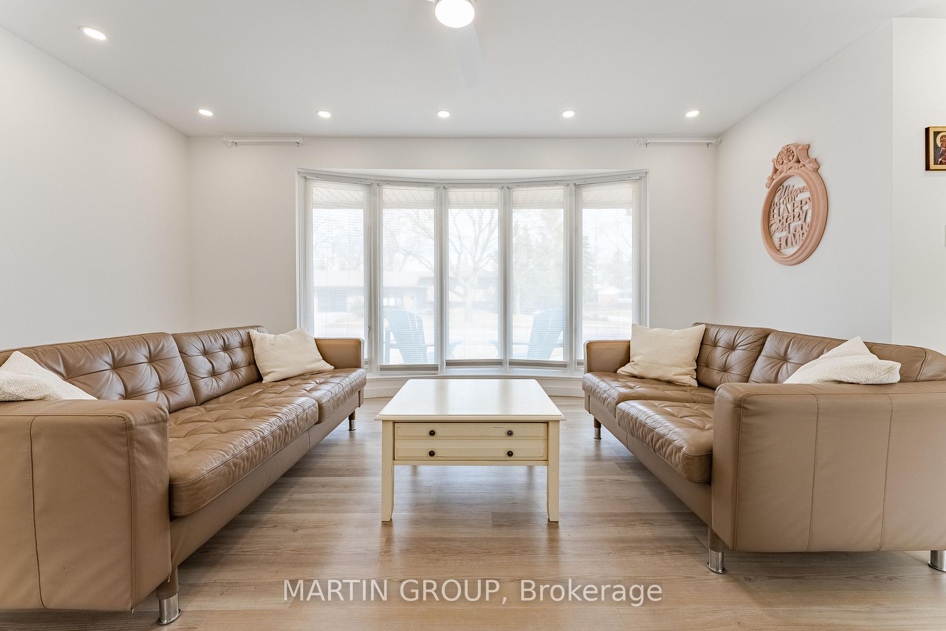 Photo 10 of 278 White Pines Drive, Burlington, Appleby — HOMEH