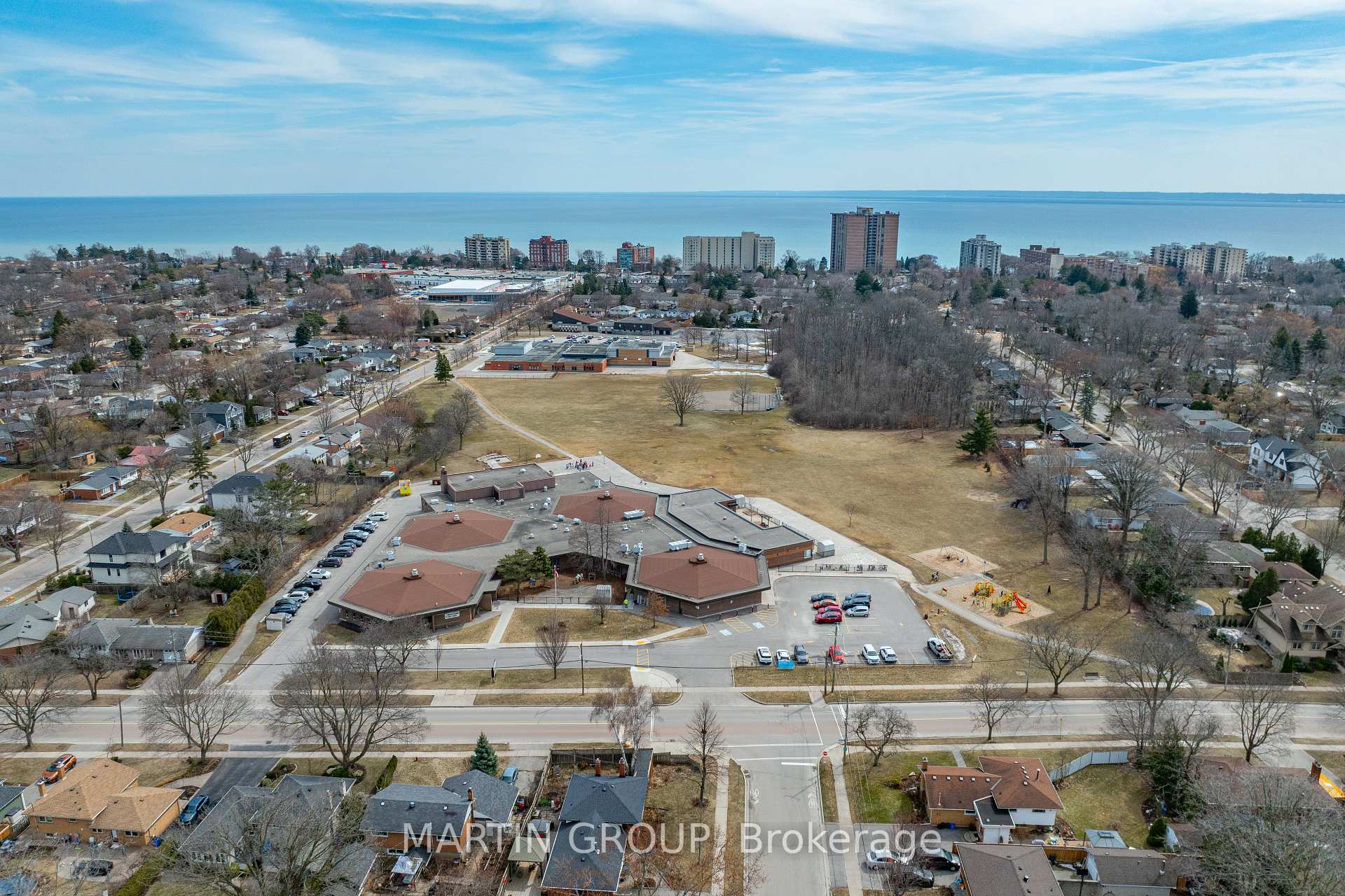 Photo 44 of 278 White Pines Drive, Burlington, Appleby — HOMEH