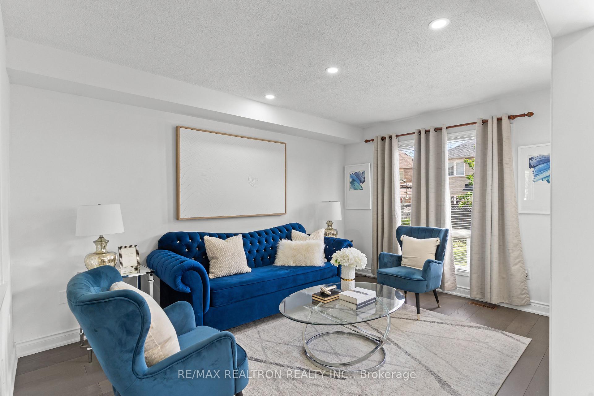 Photo 29 of 107 Narrow Valley Crescent, Brampton, Sandringham-Wellington — HOMEH