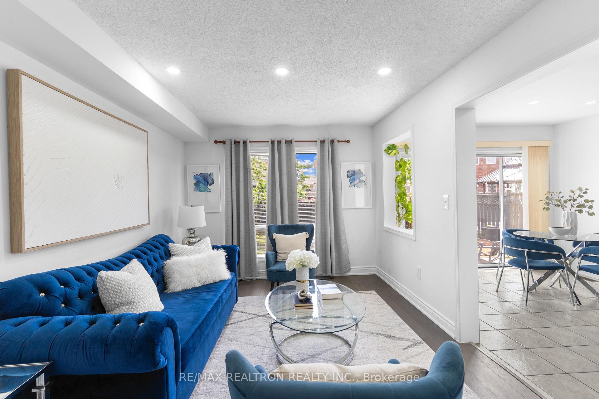 Photo 38 of 107 Narrow Valley Crescent, Brampton, Sandringham-Wellington — HOMEH