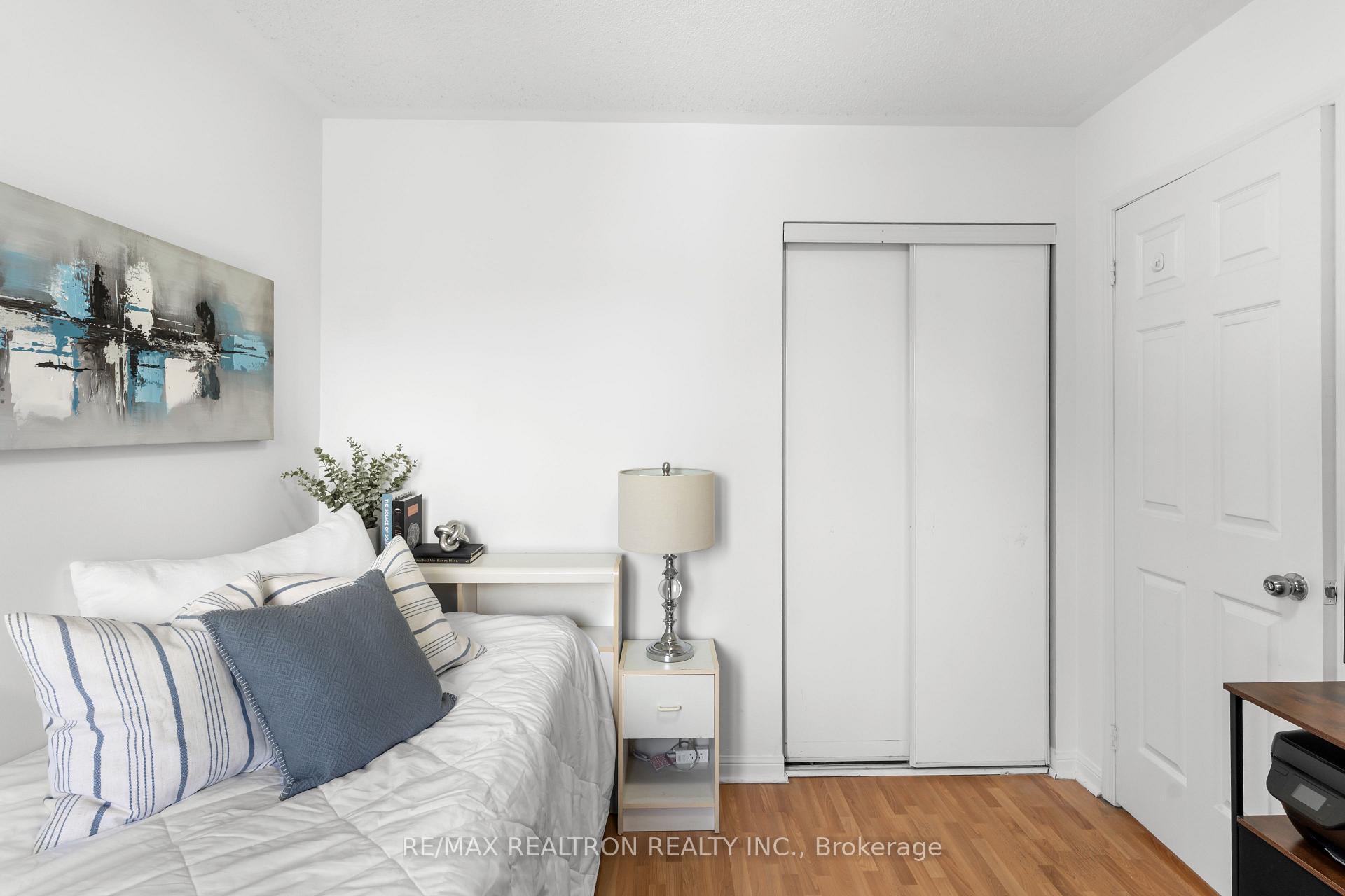 Photo 28 of 107 Narrow Valley Crescent, Brampton, Sandringham-Wellington — HOMEH