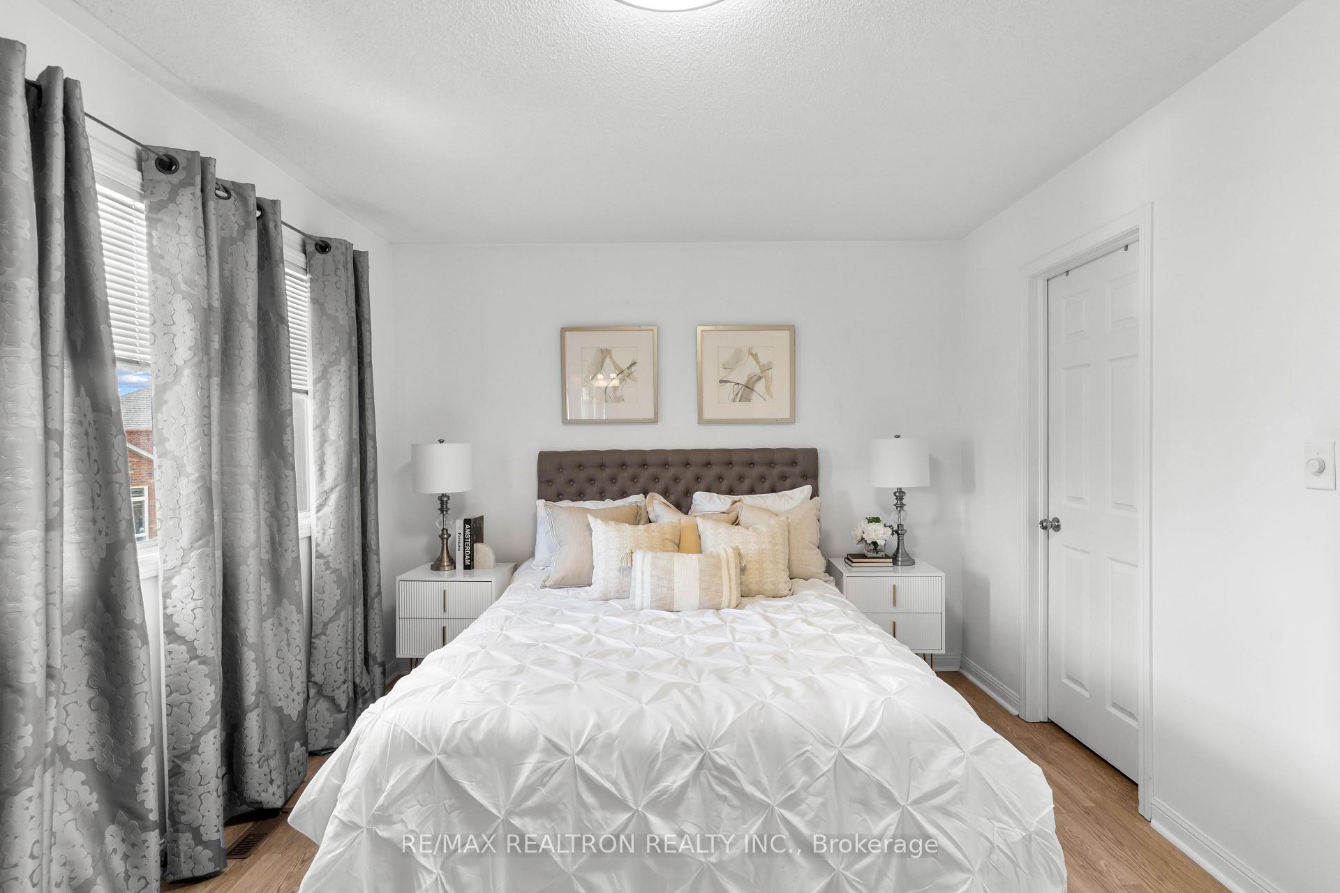 Photo 13 of 107 Narrow Valley Crescent, Brampton, Sandringham-Wellington — HOMEH