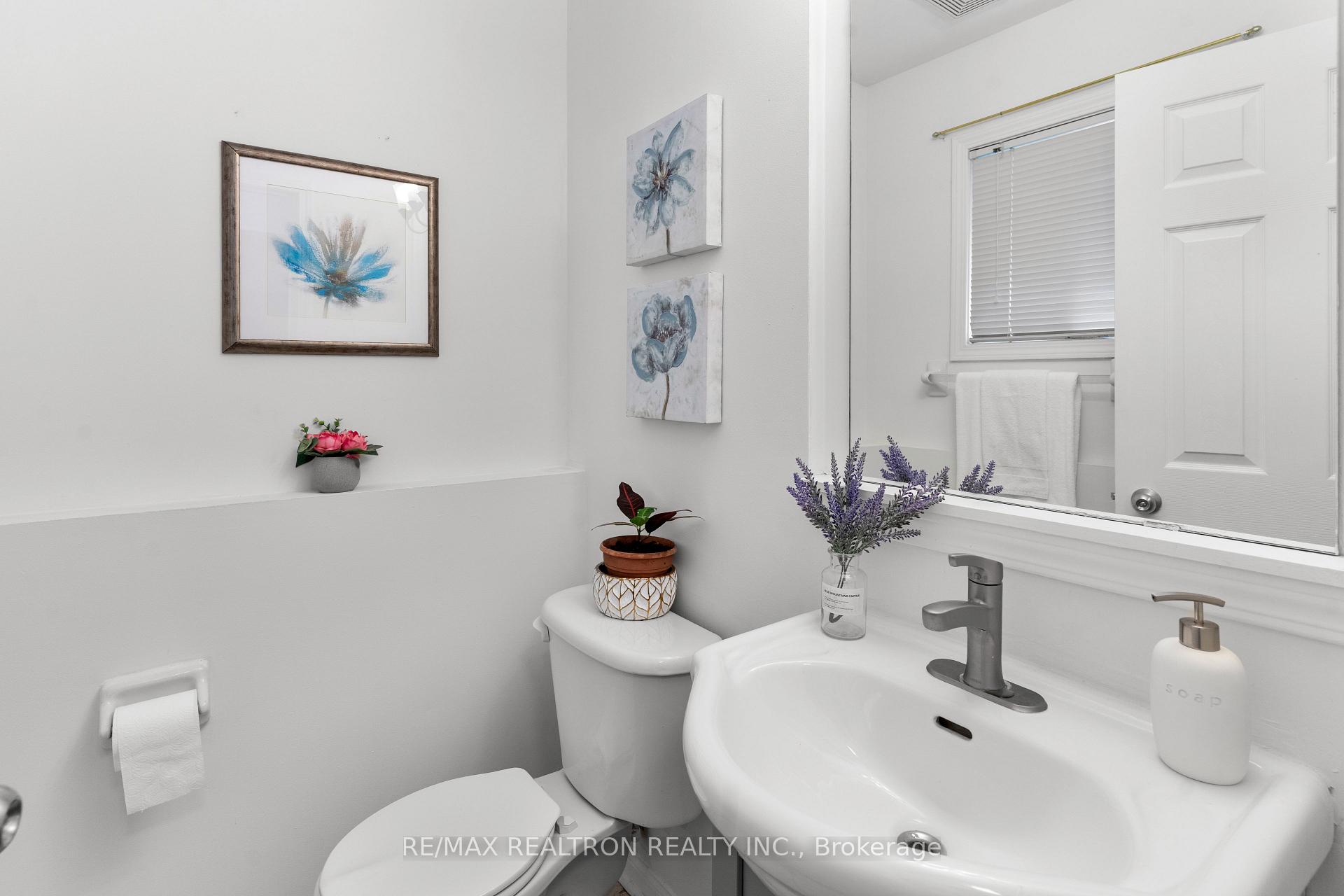 Photo 18 of 107 Narrow Valley Crescent, Brampton, Sandringham-Wellington — HOMEH