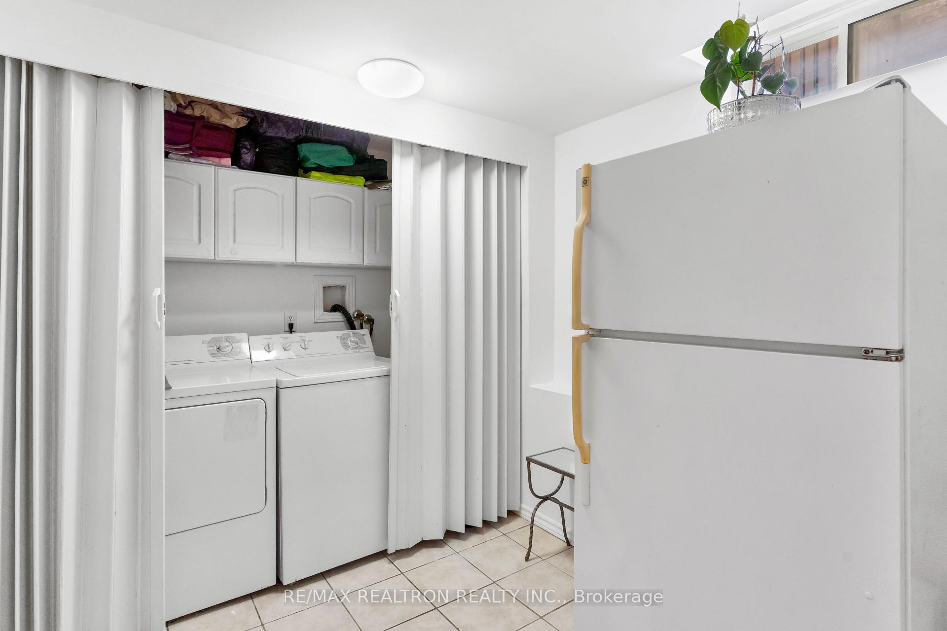 Photo 42 of 107 Narrow Valley Crescent, Brampton, Sandringham-Wellington — HOMEH