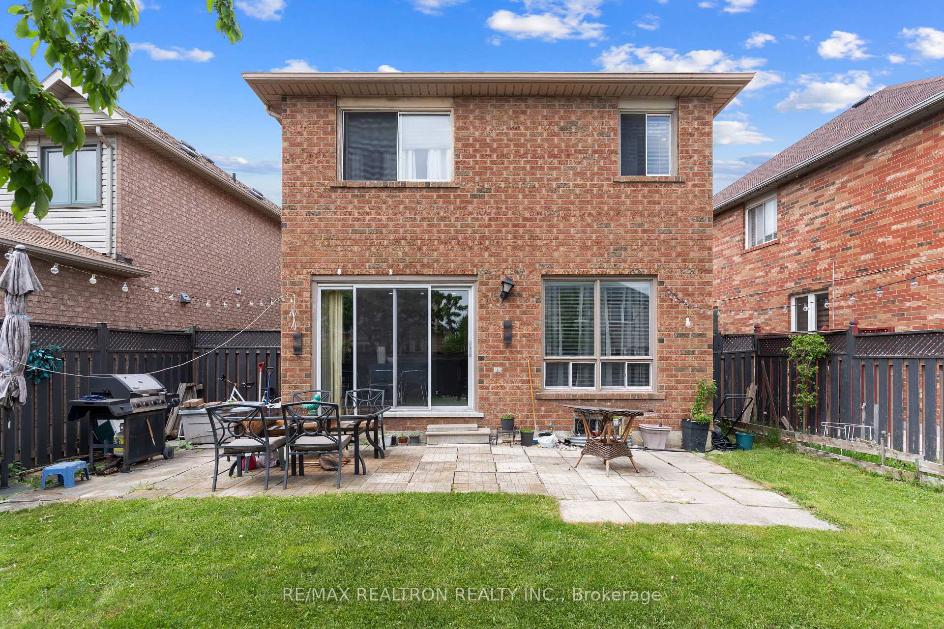 Photo 33 of 107 Narrow Valley Crescent, Brampton, Sandringham-Wellington — HOMEH