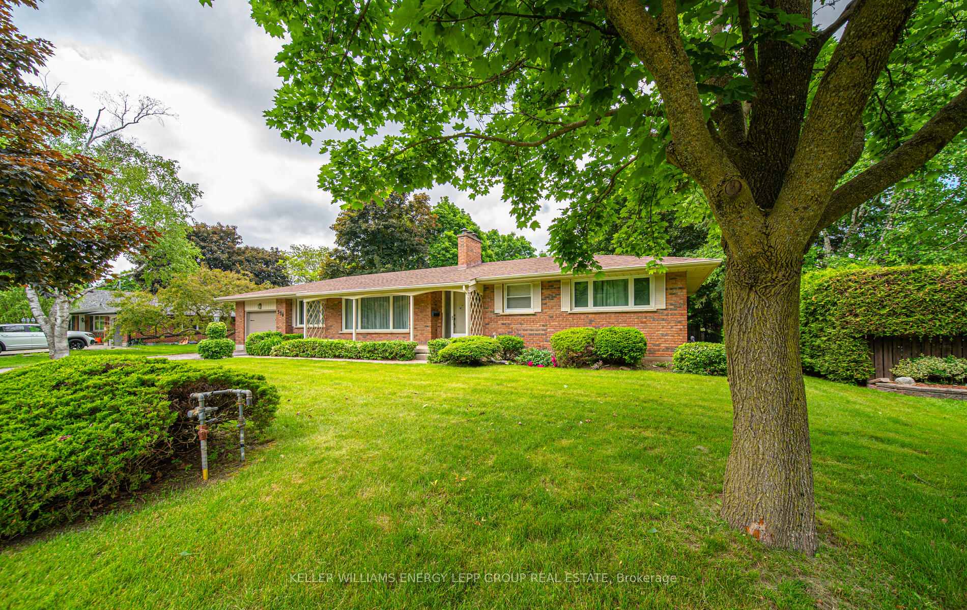 Photo 2 of 336 Conlin Road E, Oshawa, Kedron — HOMEH