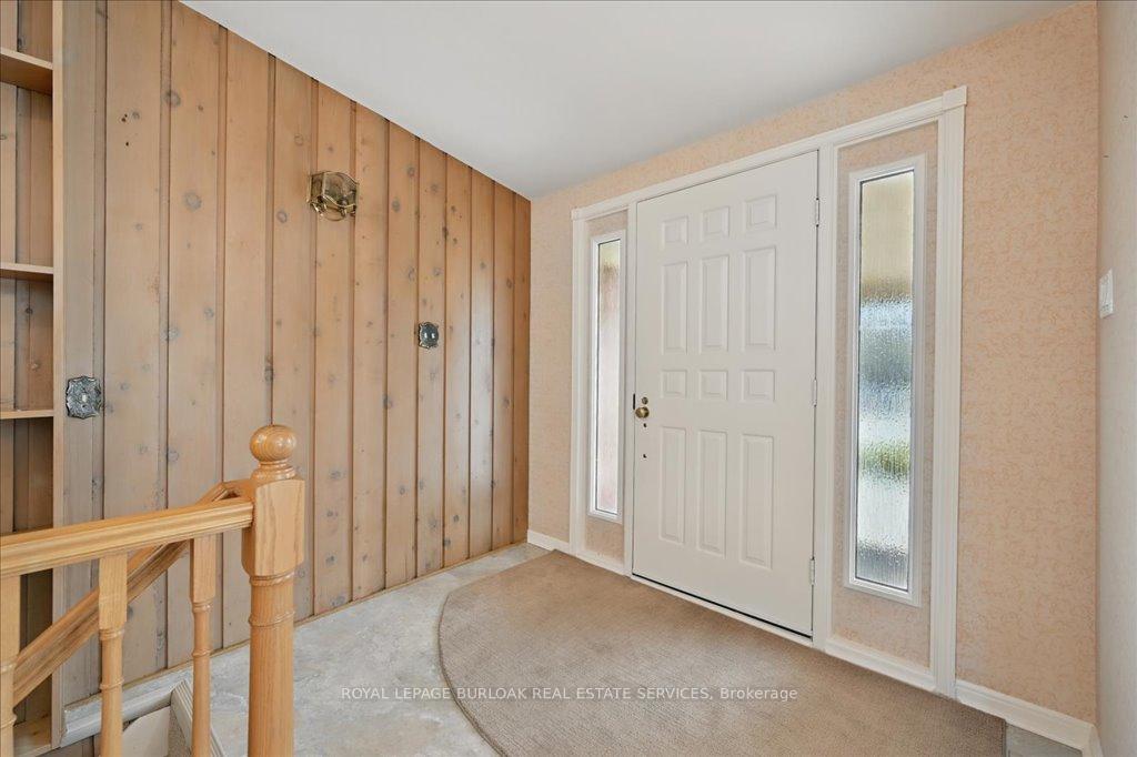 Photo 5 of 3375 Guildwood Drive, Burlington, Roseland — HOMEH