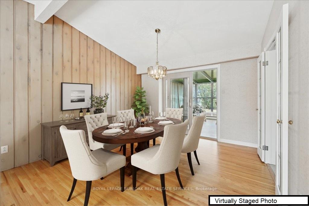 Photo 11 of 3375 Guildwood Drive, Burlington, Roseland — HOMEH