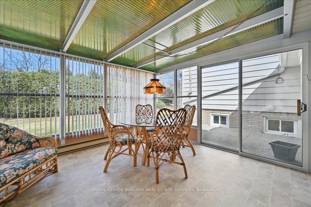 Photo 20 of 3375 Guildwood Drive, Burlington, Roseland — HOMEH