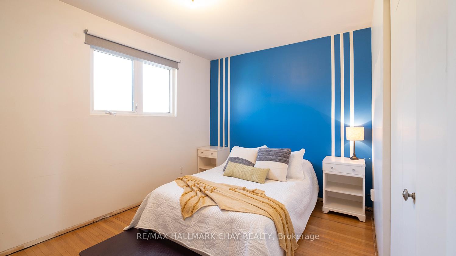 Photo 14 of 10 Glenecho Drive, Barrie, Grove East — HOMEH