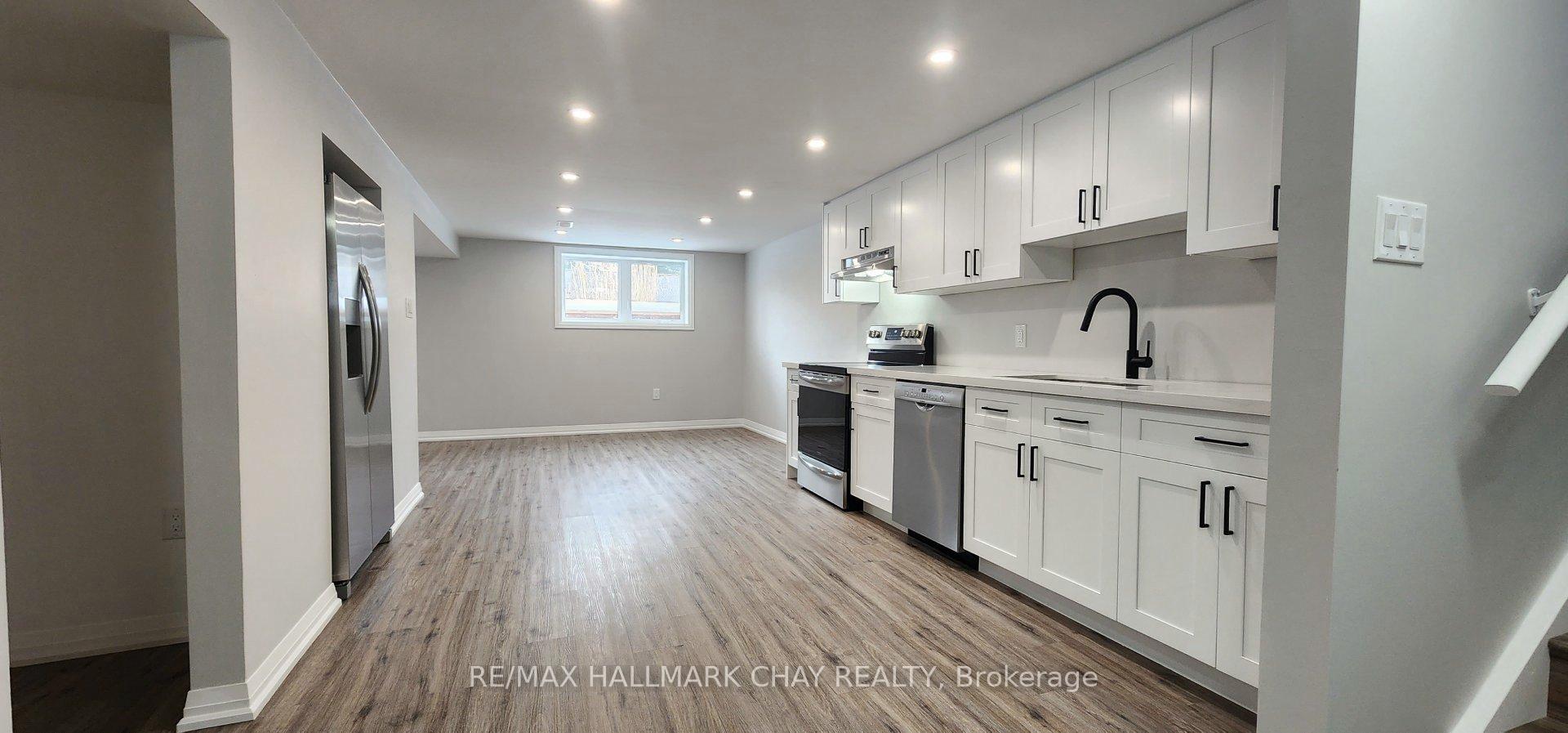 Photo 28 of 10 Glenecho Drive, Barrie, Grove East — HOMEH