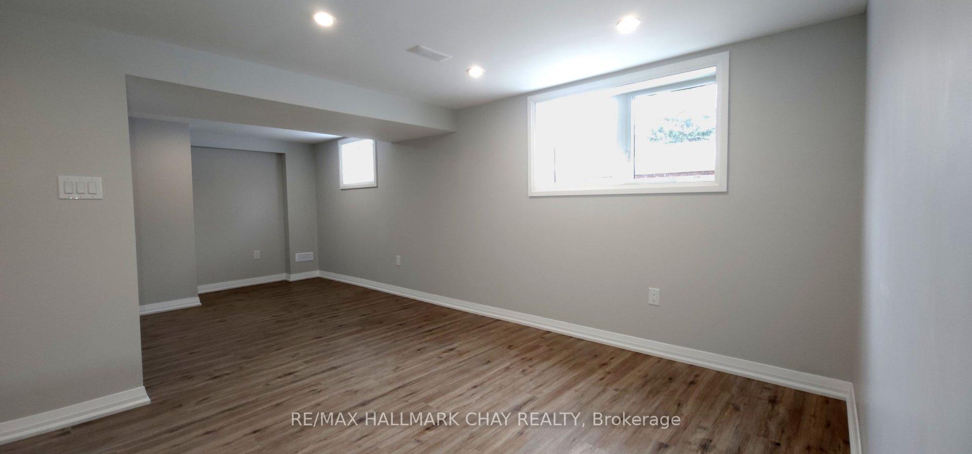 Photo 32 of 10 Glenecho Drive, Barrie, Grove East — HOMEH
