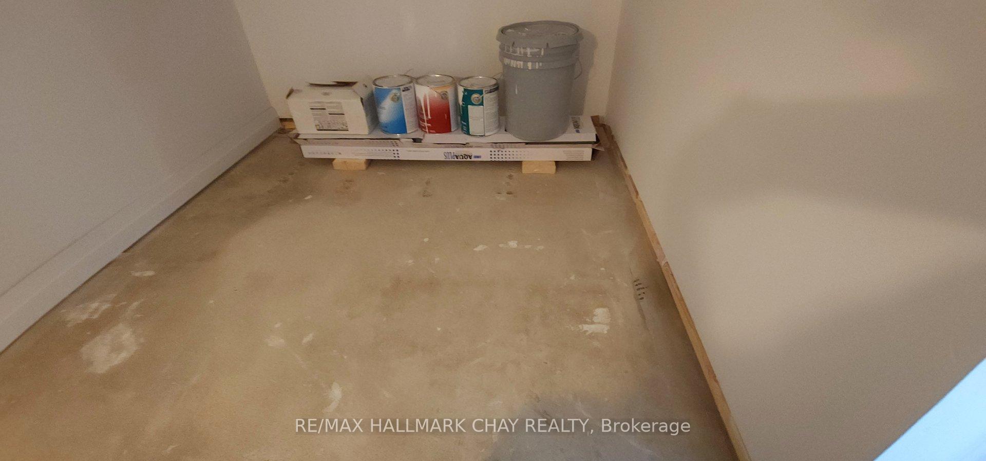 Photo 39 of 10 Glenecho Drive, Barrie, Grove East — HOMEH
