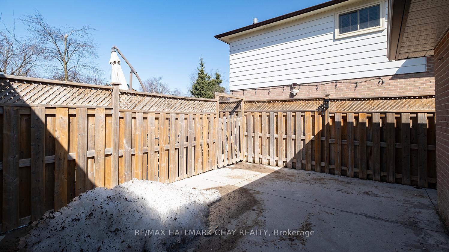 Photo 42 of 10 Glenecho Drive, Barrie, Grove East — HOMEH