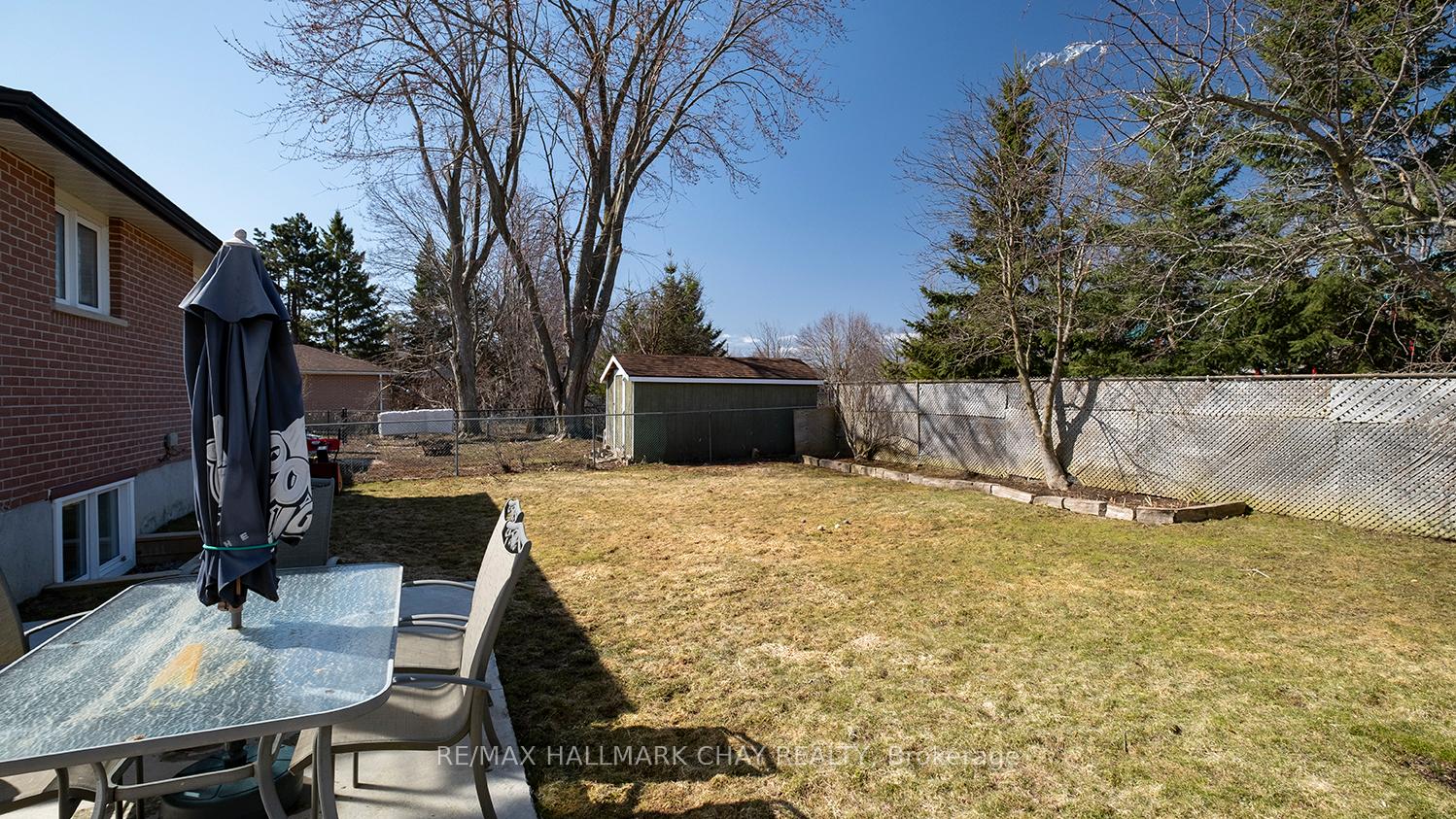 Photo 46 of 10 Glenecho Drive, Barrie, Grove East — HOMEH