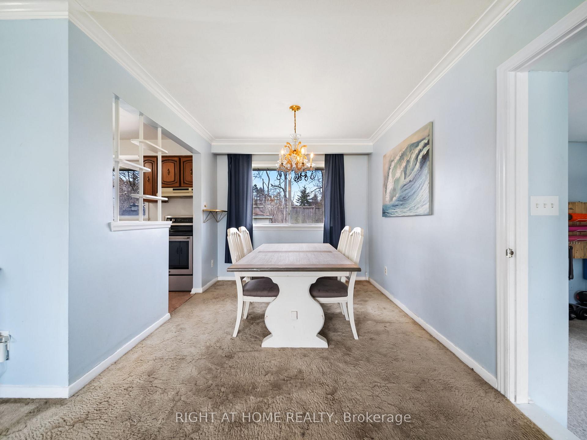 Photo 6 of 24 Ottaway Avenue, Barrie, Wellington — HOMEH