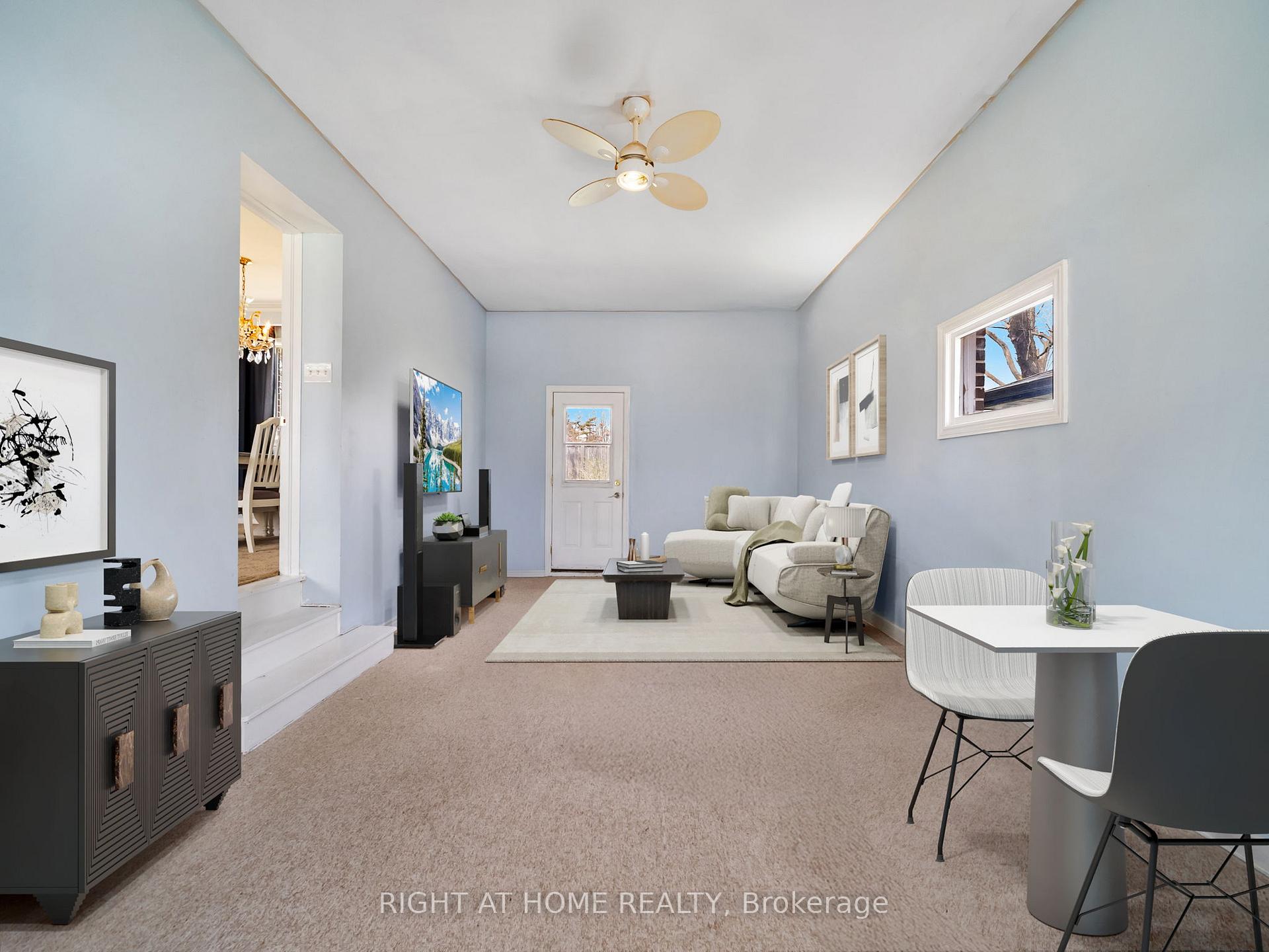 Photo 10 of 24 Ottaway Avenue, Barrie, Wellington — HOMEH
