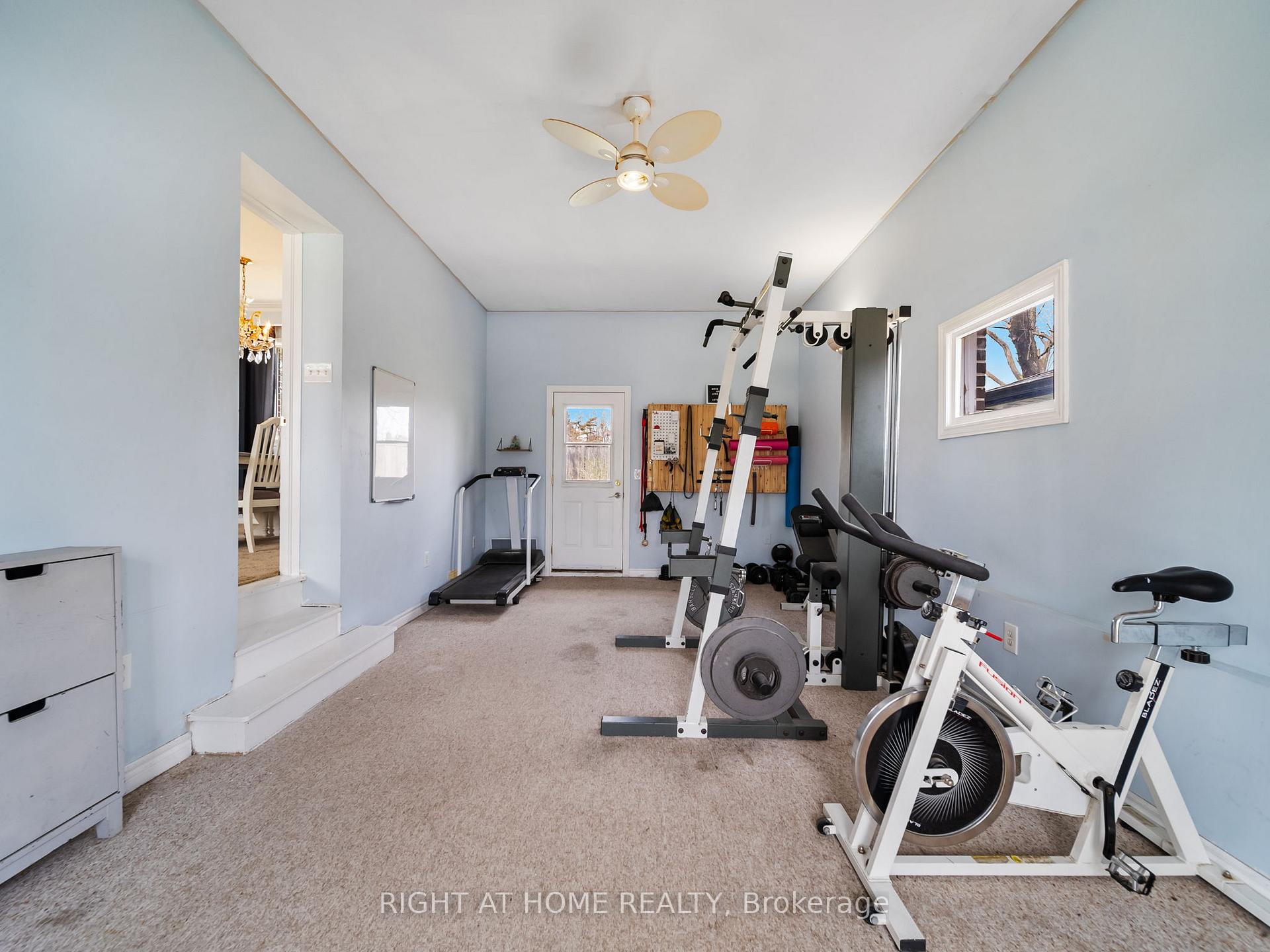 Photo 13 of 24 Ottaway Avenue, Barrie, Wellington — HOMEH