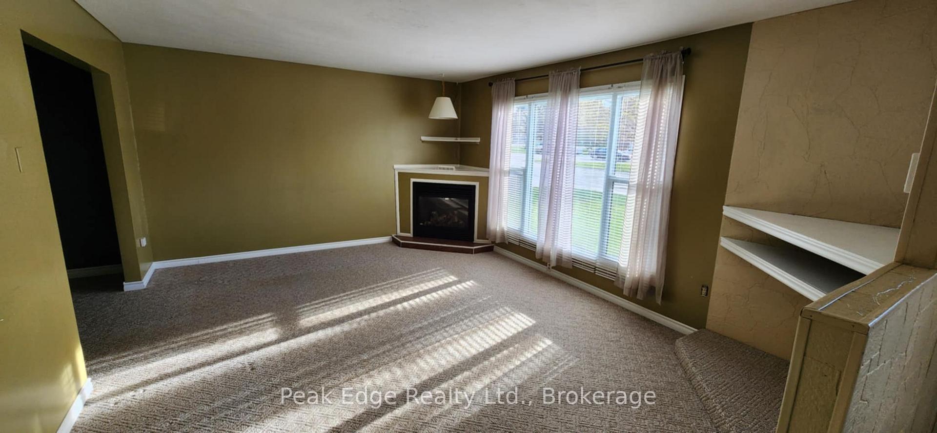 Photo 4 of 122 Gibson Street, Brockton — HOMEH