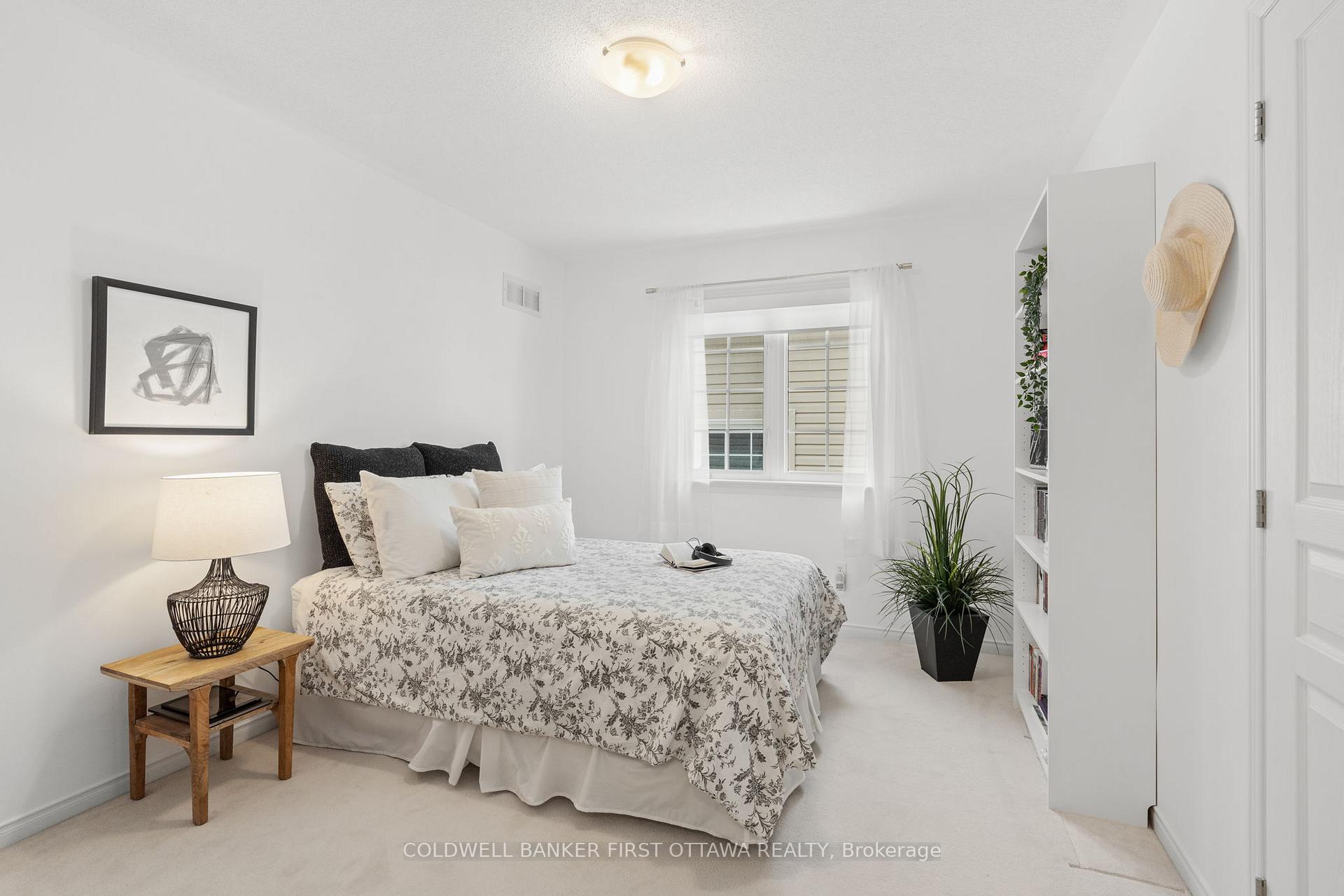 Photo 21 of 104 Chenoa Way, Ottawa, Barrhaven - Stonebridge — HOMEH
