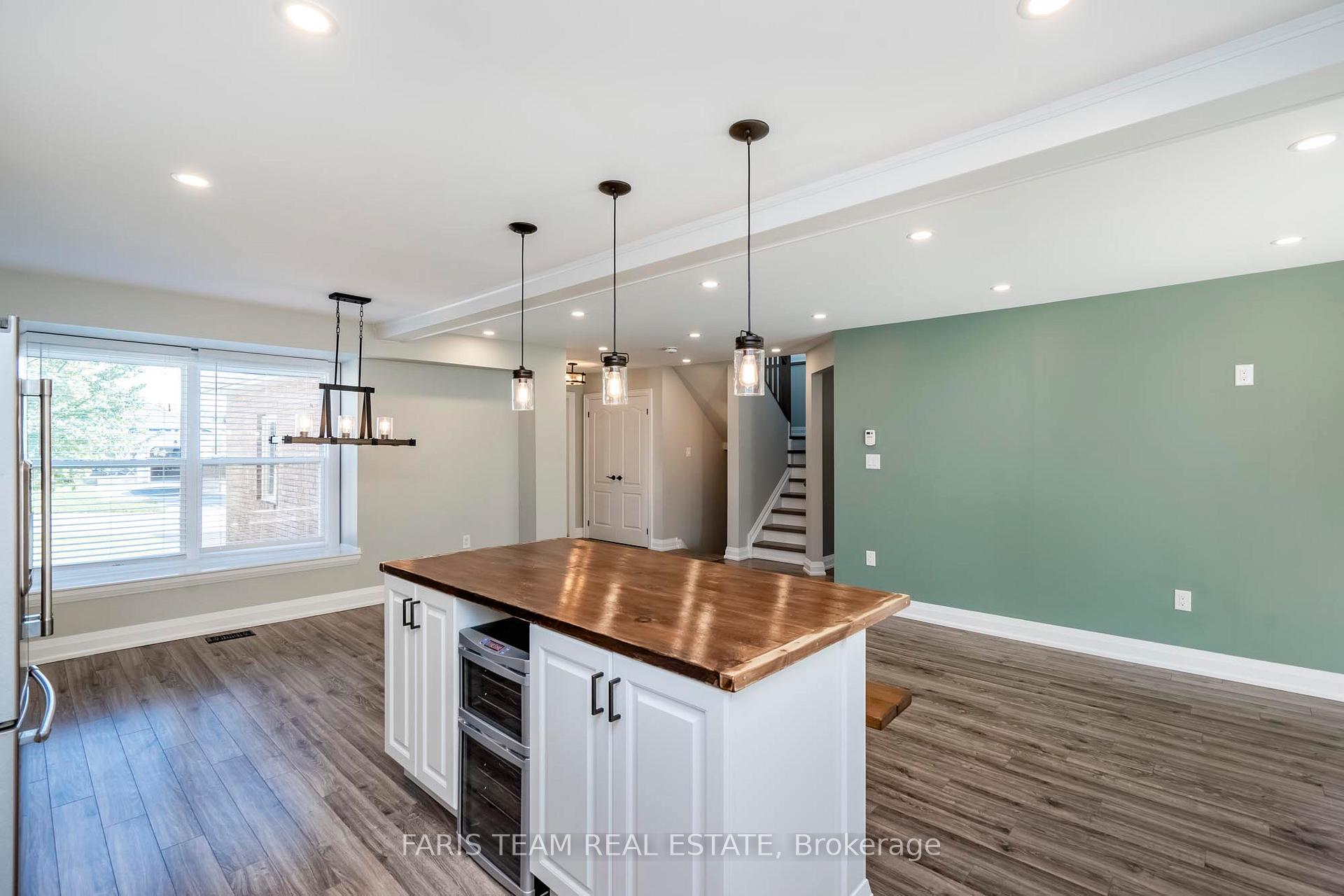 Photo 7 of 12 Knicely Road, Barrie, Painswick North — HOMEH