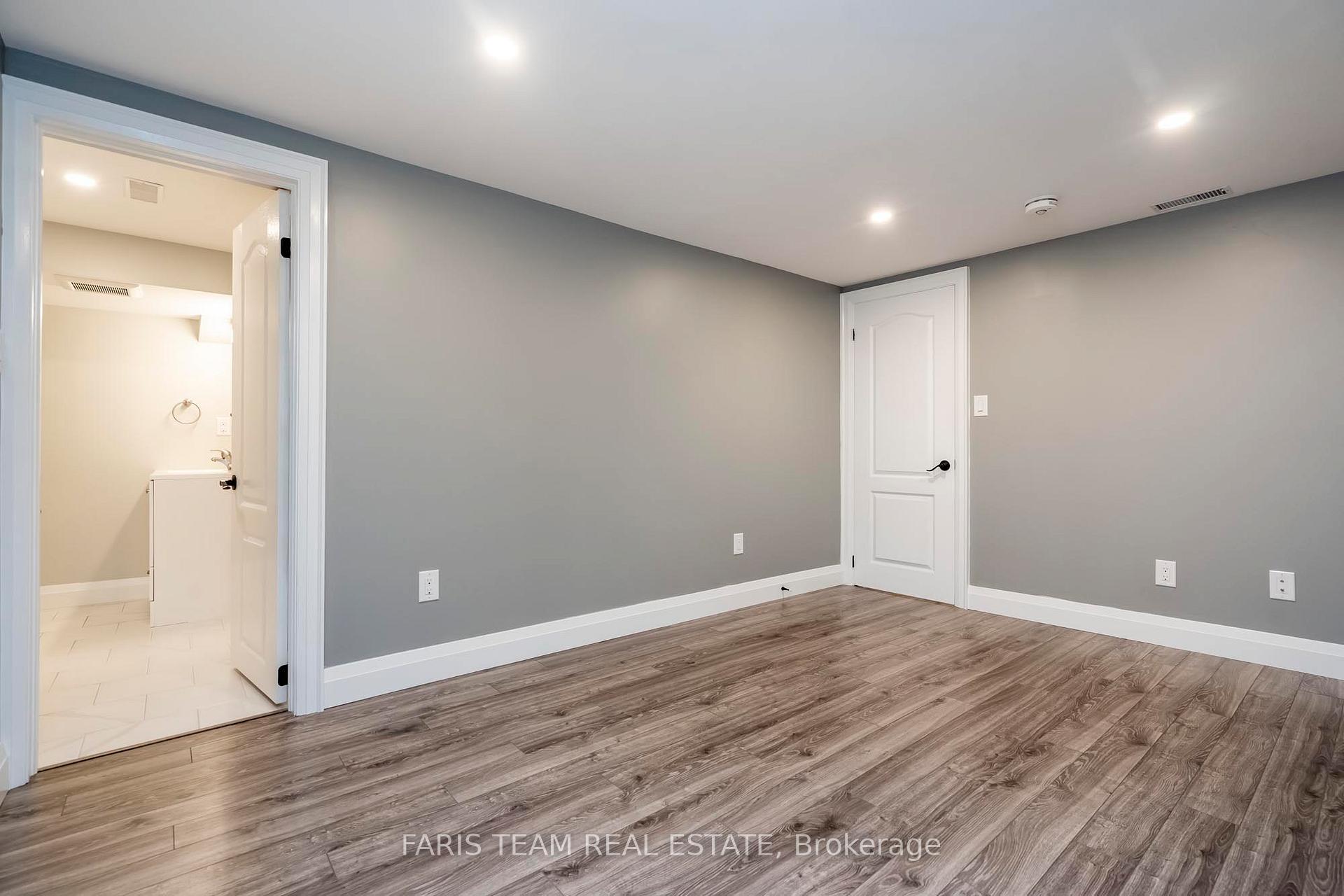 Photo 31 of 12 Knicely Road, Barrie, Painswick North — HOMEH