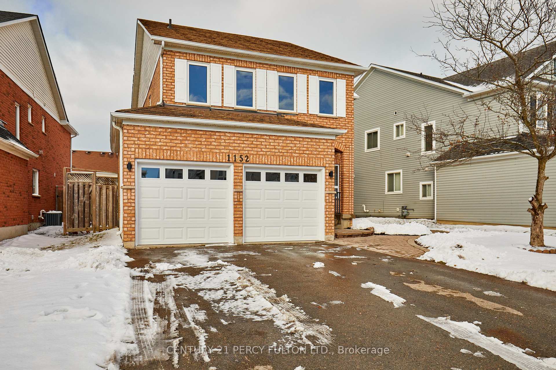 Photo 2 of 1152 Ashcroft Court, Oshawa, Taunton — HOMEH