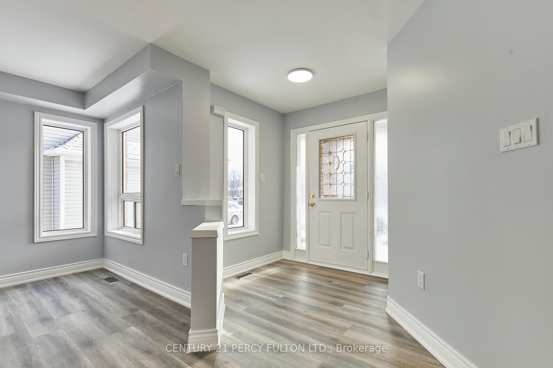 Photo 4 of 1152 Ashcroft Court, Oshawa, Taunton — HOMEH