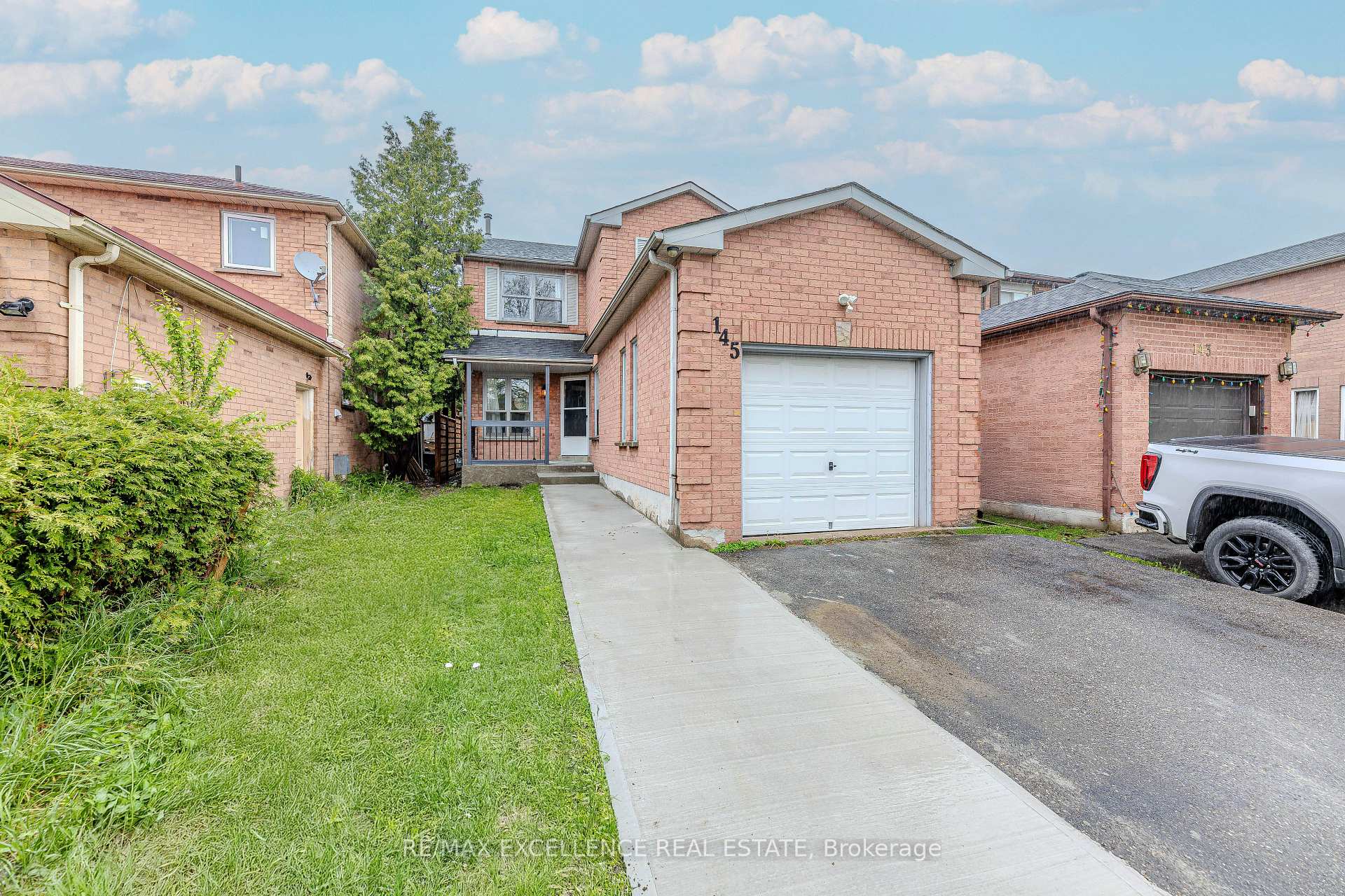 Photo 2 of 145 Ecclestone Drive, Brampton, Brampton West — HOMEH