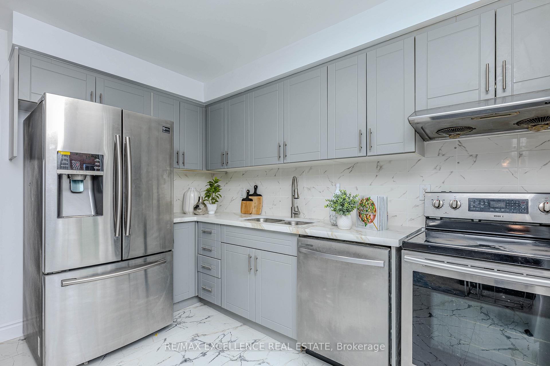 Photo 18 of 145 Ecclestone Drive, Brampton, Brampton West — HOMEH