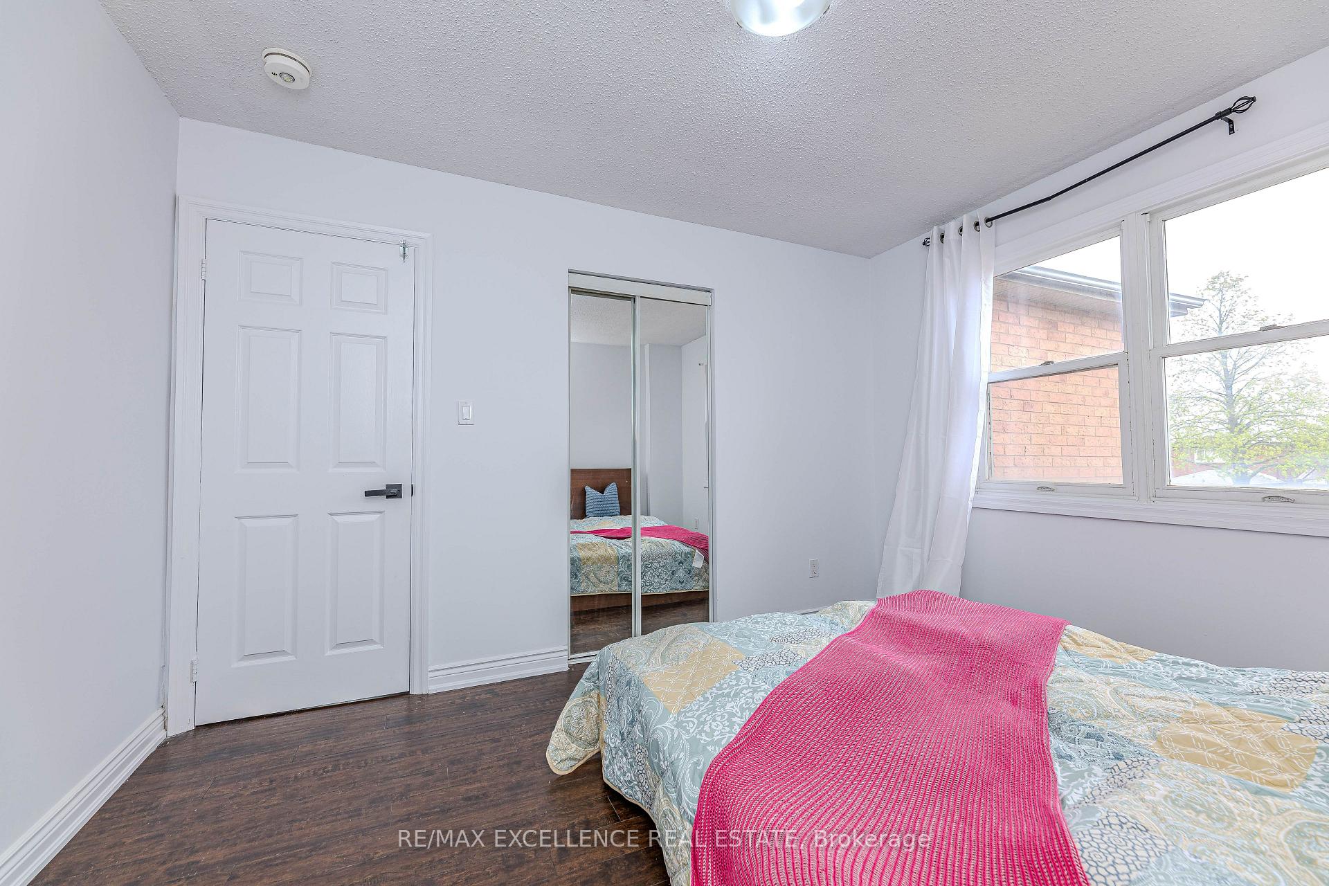 Photo 19 of 145 Ecclestone Drive, Brampton, Brampton West — HOMEH