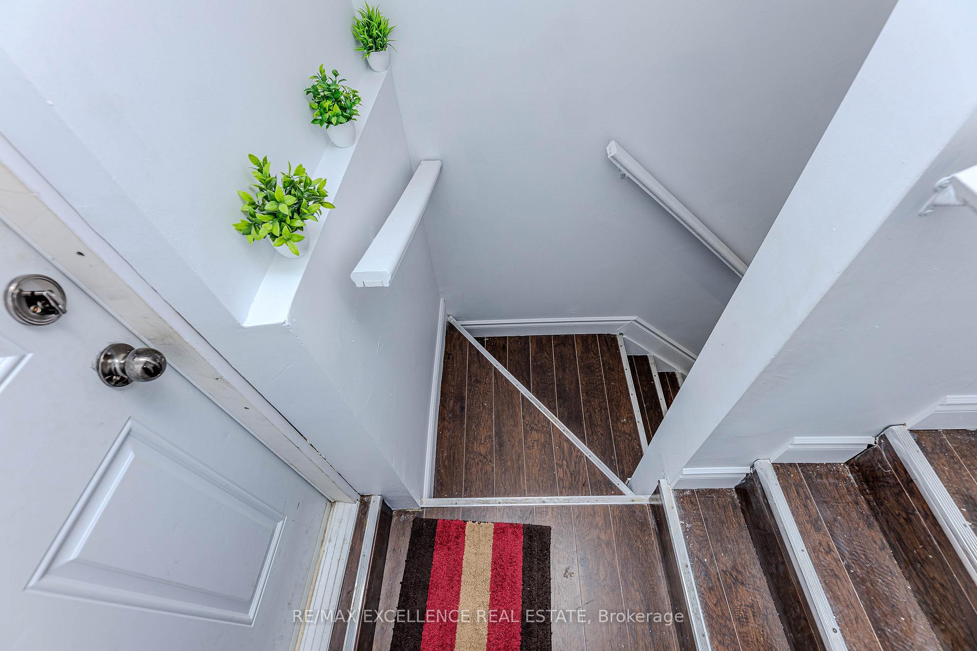 Photo 12 of 145 Ecclestone Drive, Brampton, Brampton West — HOMEH
