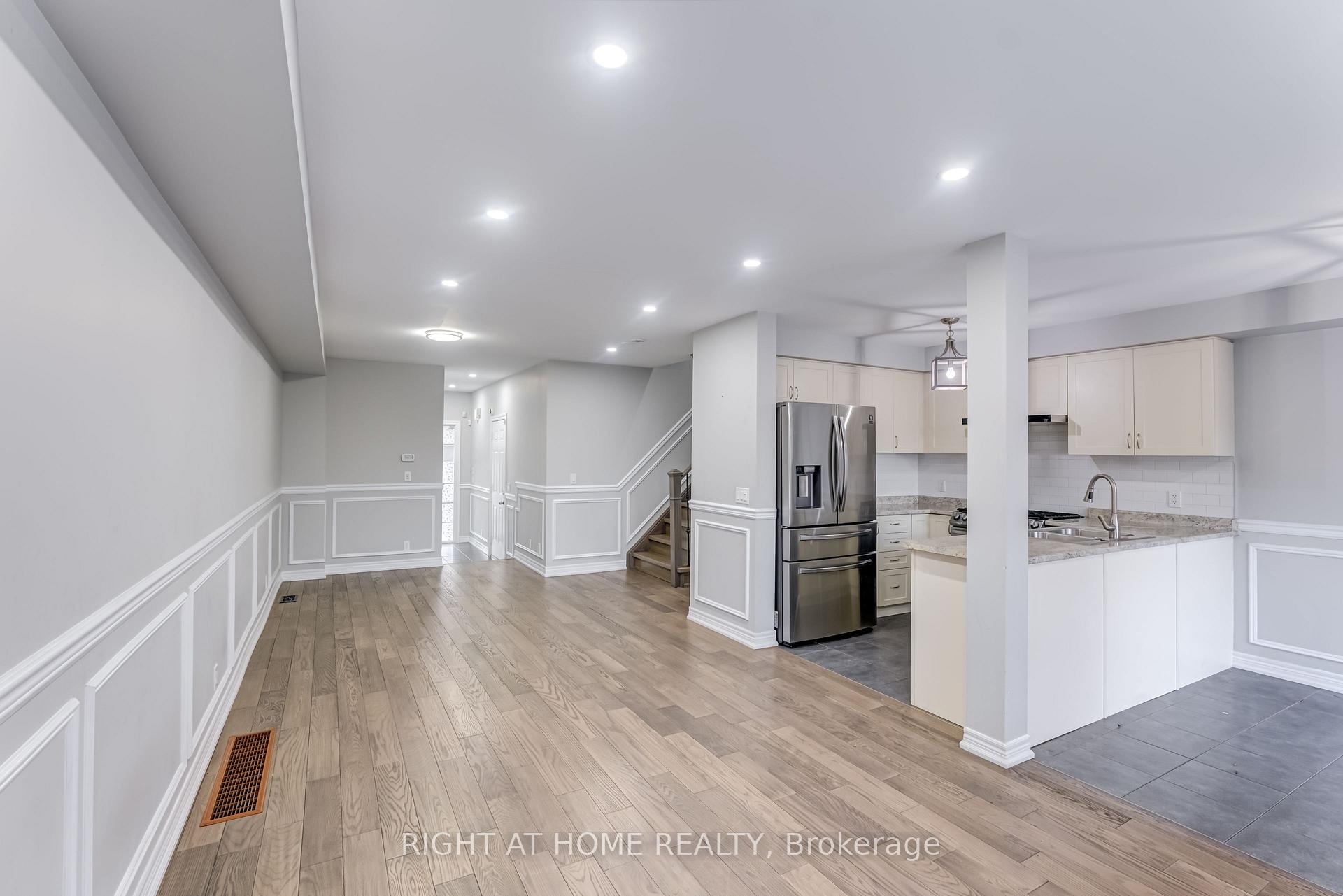 Photo 4 of 2341 Steeplechase Street, Oshawa, Windfields — HOMEH