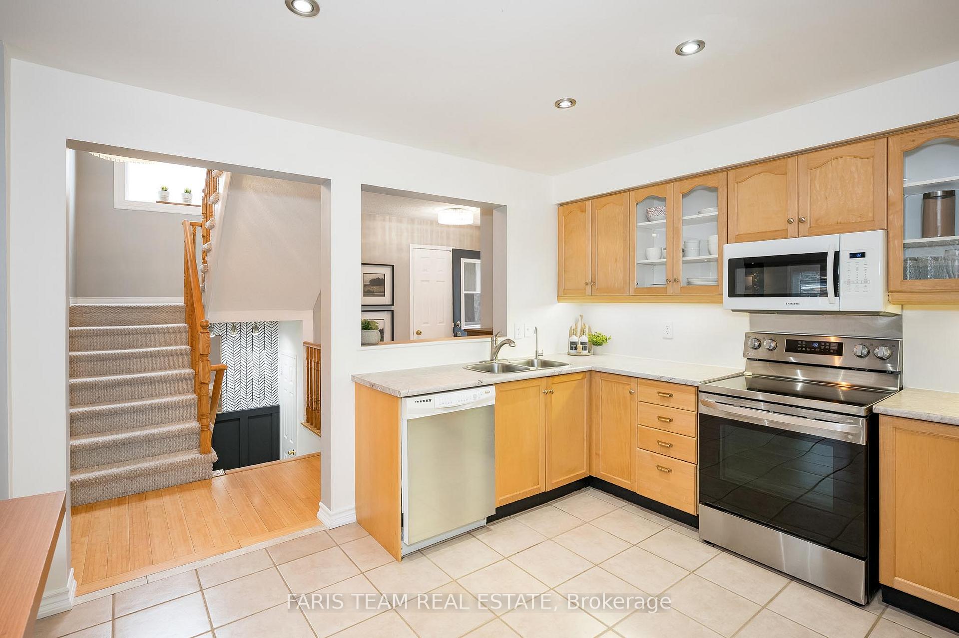 Photo 5 of 62 Weymouth Road, Barrie, Georgian Drive — HOMEH