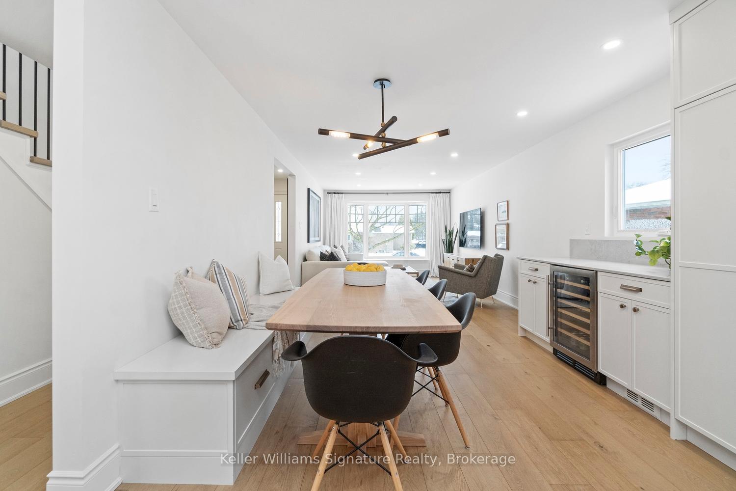 Photo 12 of 2286 Glastonbury Road, Burlington, Brant Hills — HOMEH